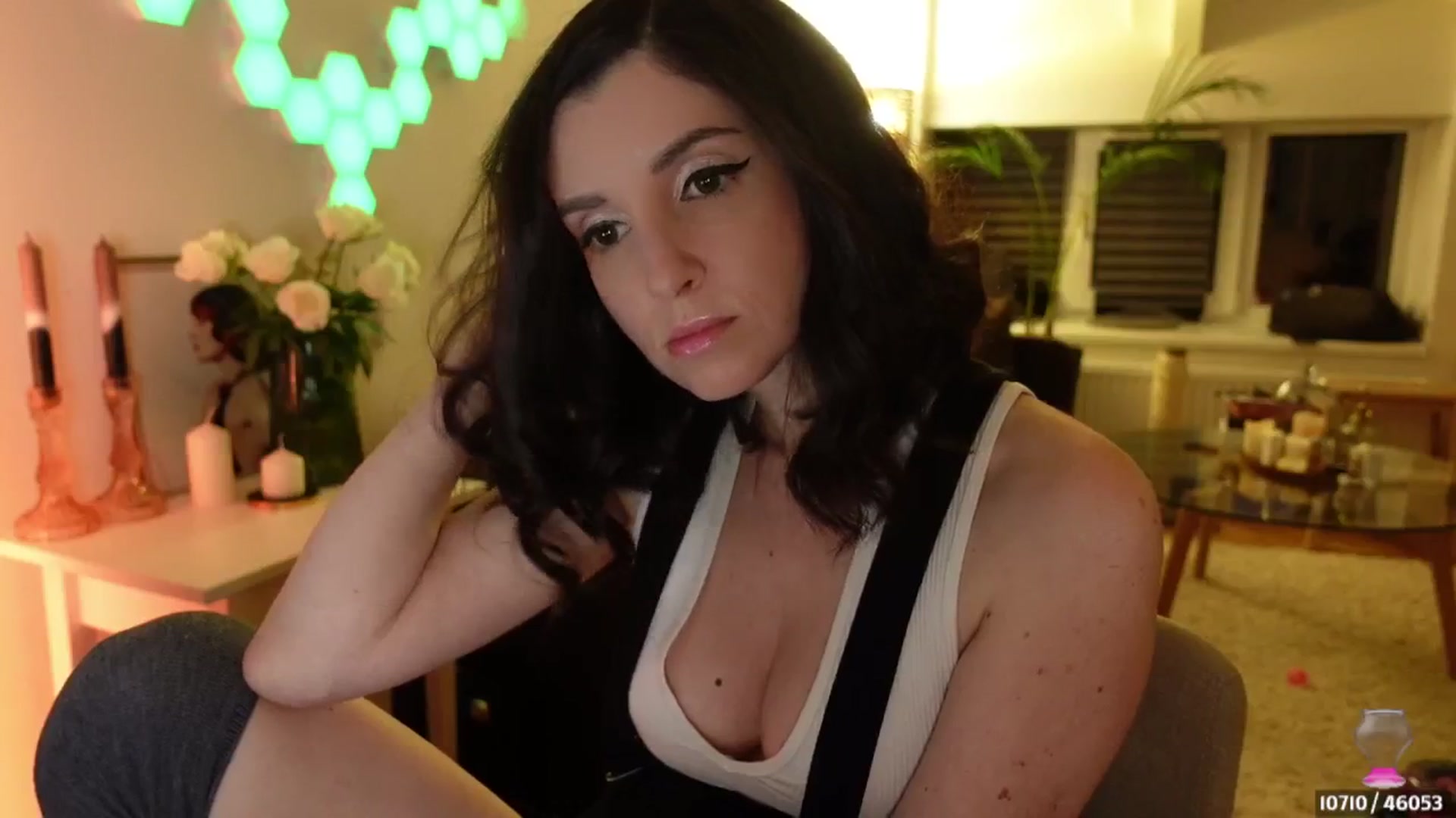 Gallery image thumbnail from Maddie's myfreecams stream on, 04/29/2024, 03:15 image 15 of 20