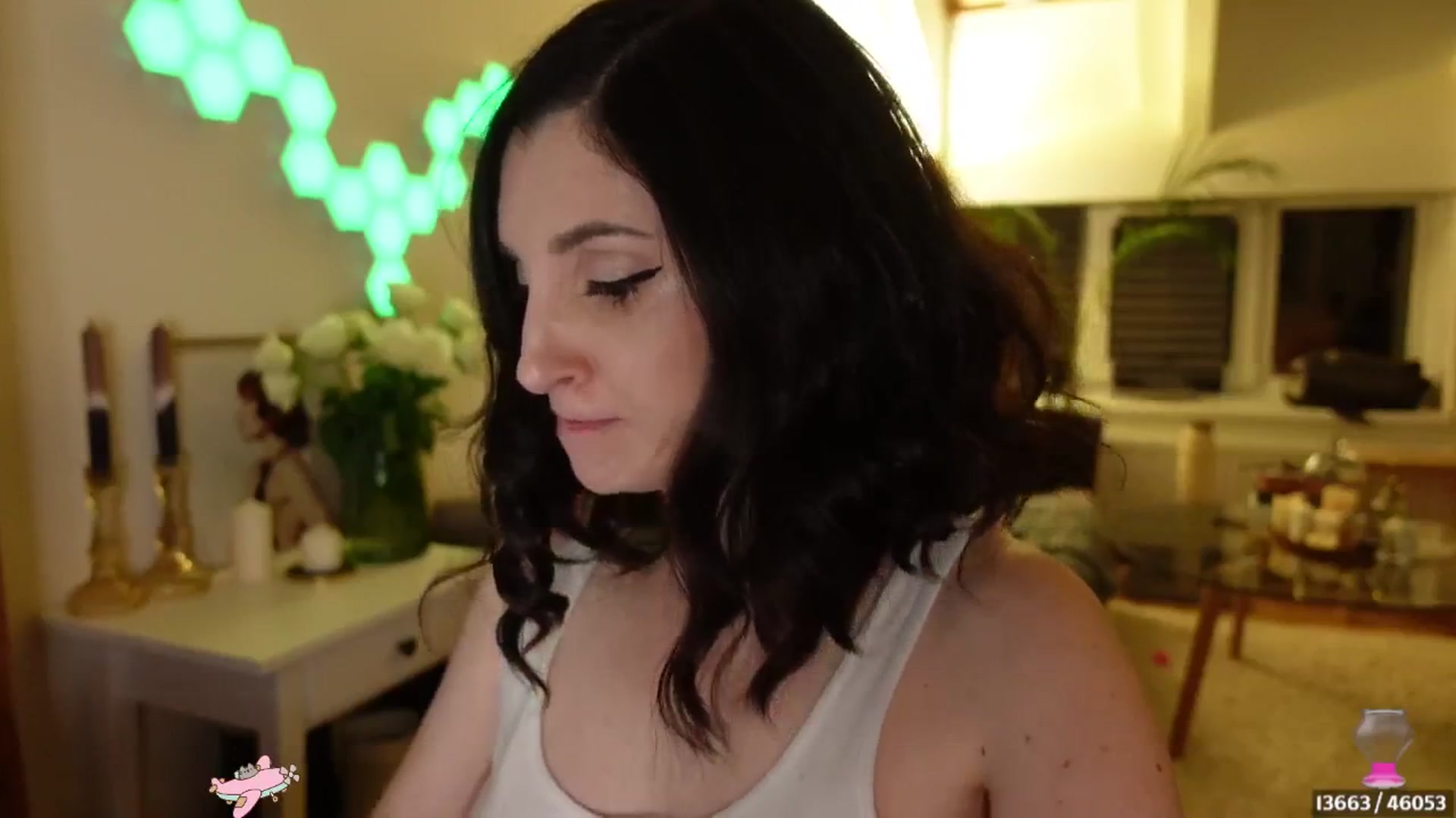 Gallery image thumbnail from Maddie's myfreecams stream on, 04/30/2024, 24:13 image 17 of 20