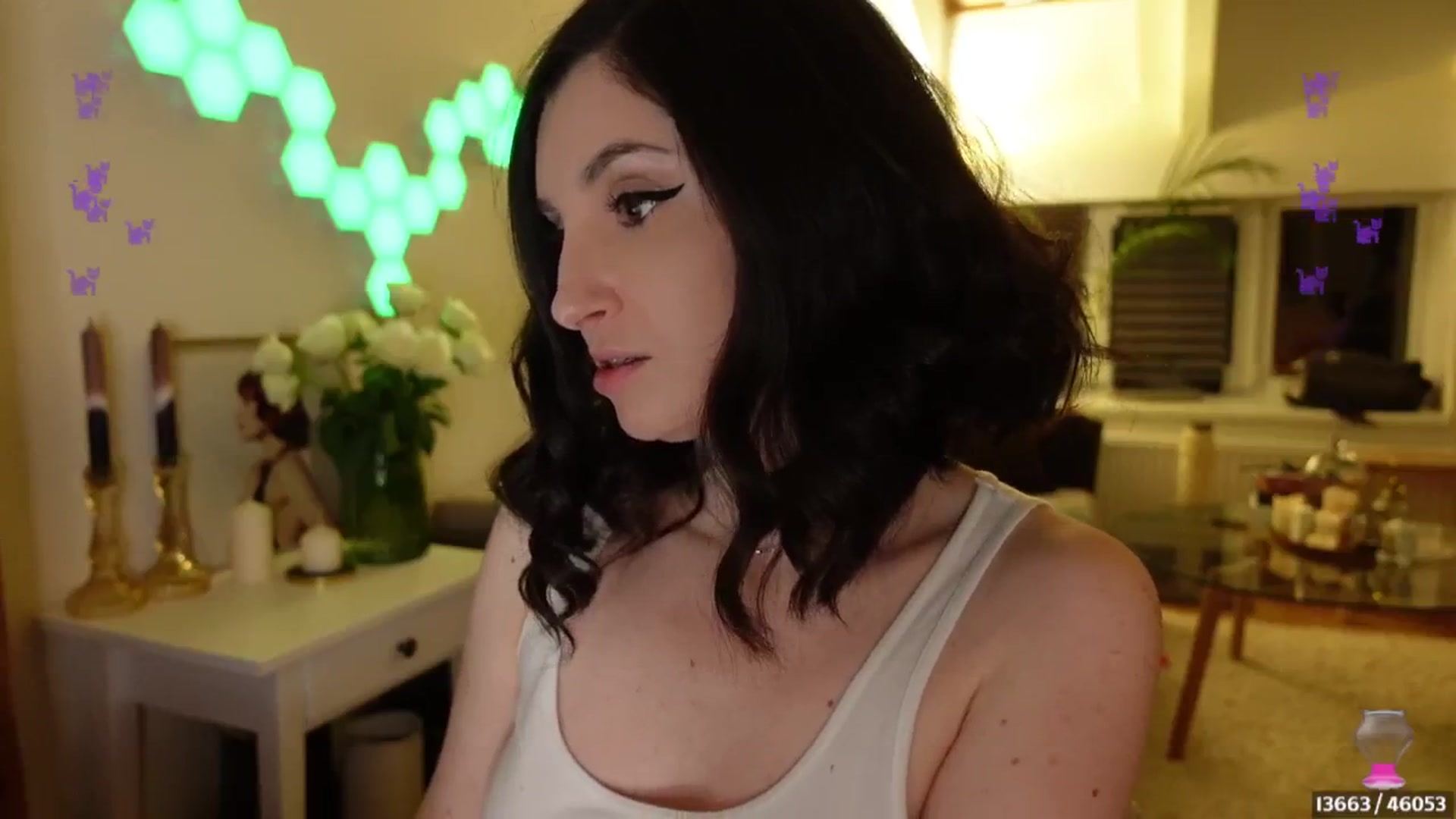 Gallery image thumbnail from Maddie's myfreecams stream on, 04/30/2024, 24:13 image 3 of 20