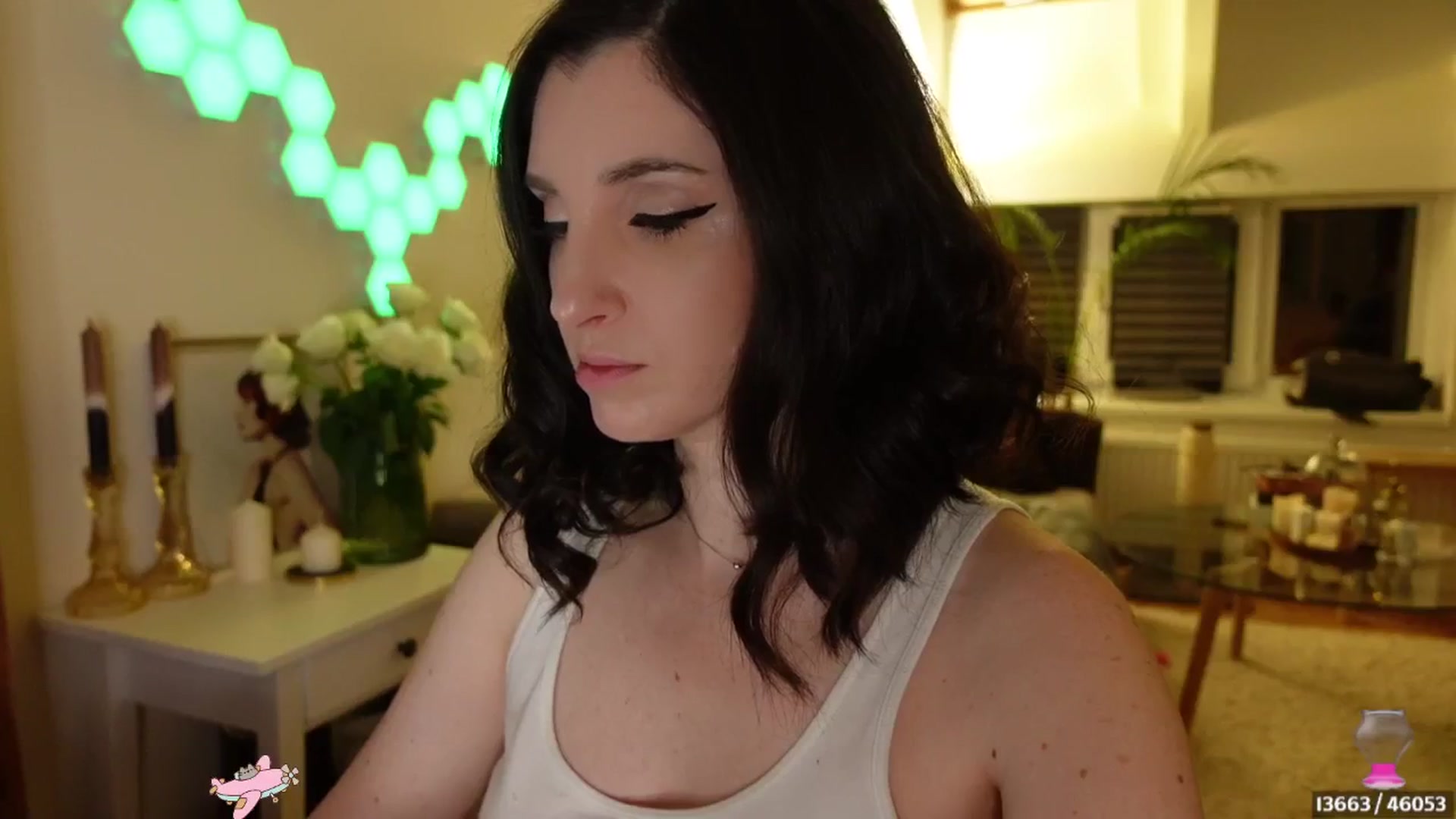 Gallery image thumbnail from Maddie's myfreecams stream on, 04/30/2024, 24:13 image 13 of 20