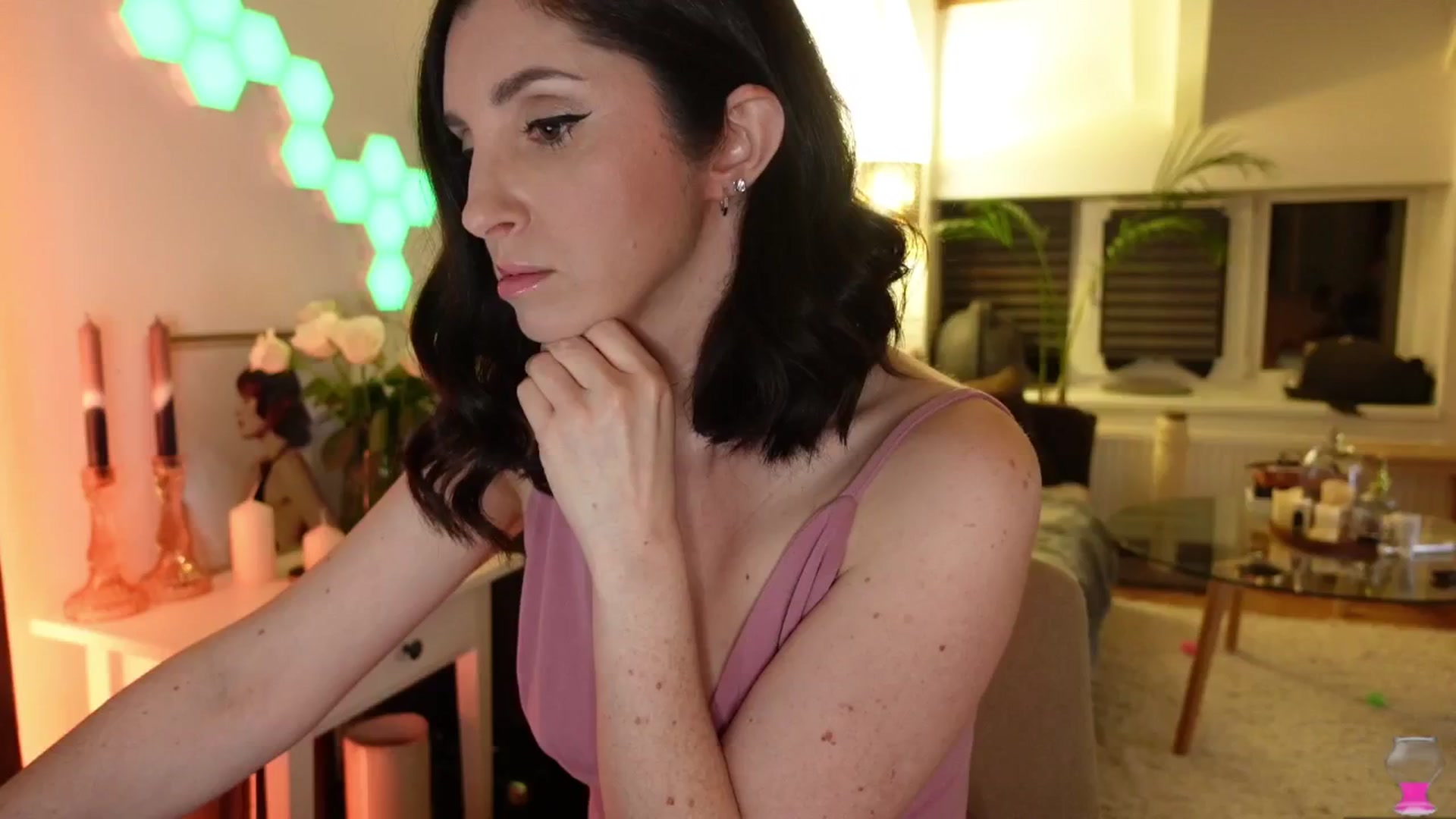 Gallery image thumbnail from Maddie's myfreecams stream on, 04/30/2024, 23:02 image 11 of 20