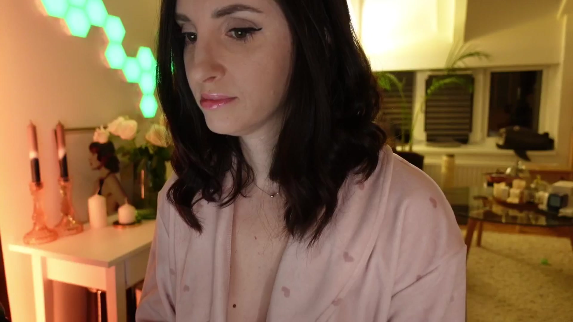 Gallery image thumbnail from Maddie's myfreecams stream on, 05/02/2024, 23:21 image 4 of 20