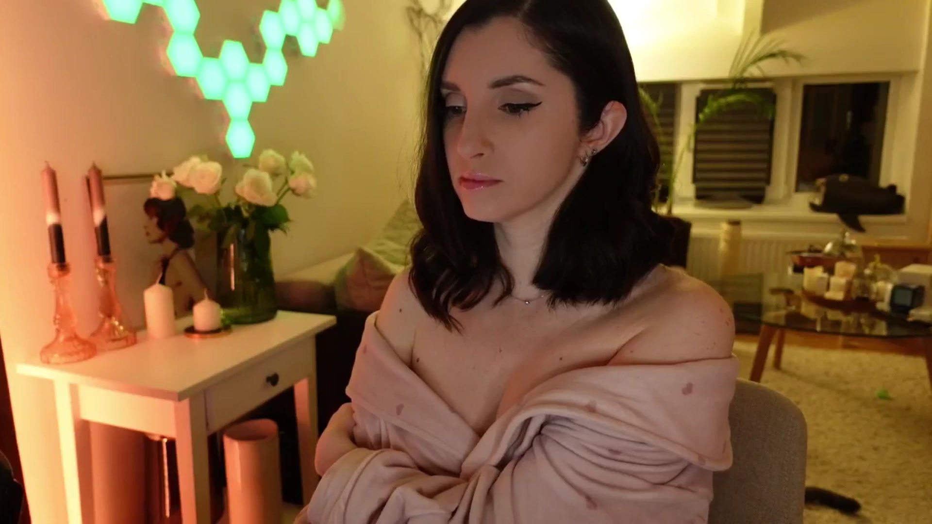Gallery image thumbnail from Maddie's myfreecams stream on, 05/02/2024, 23:21 image 8 of 20