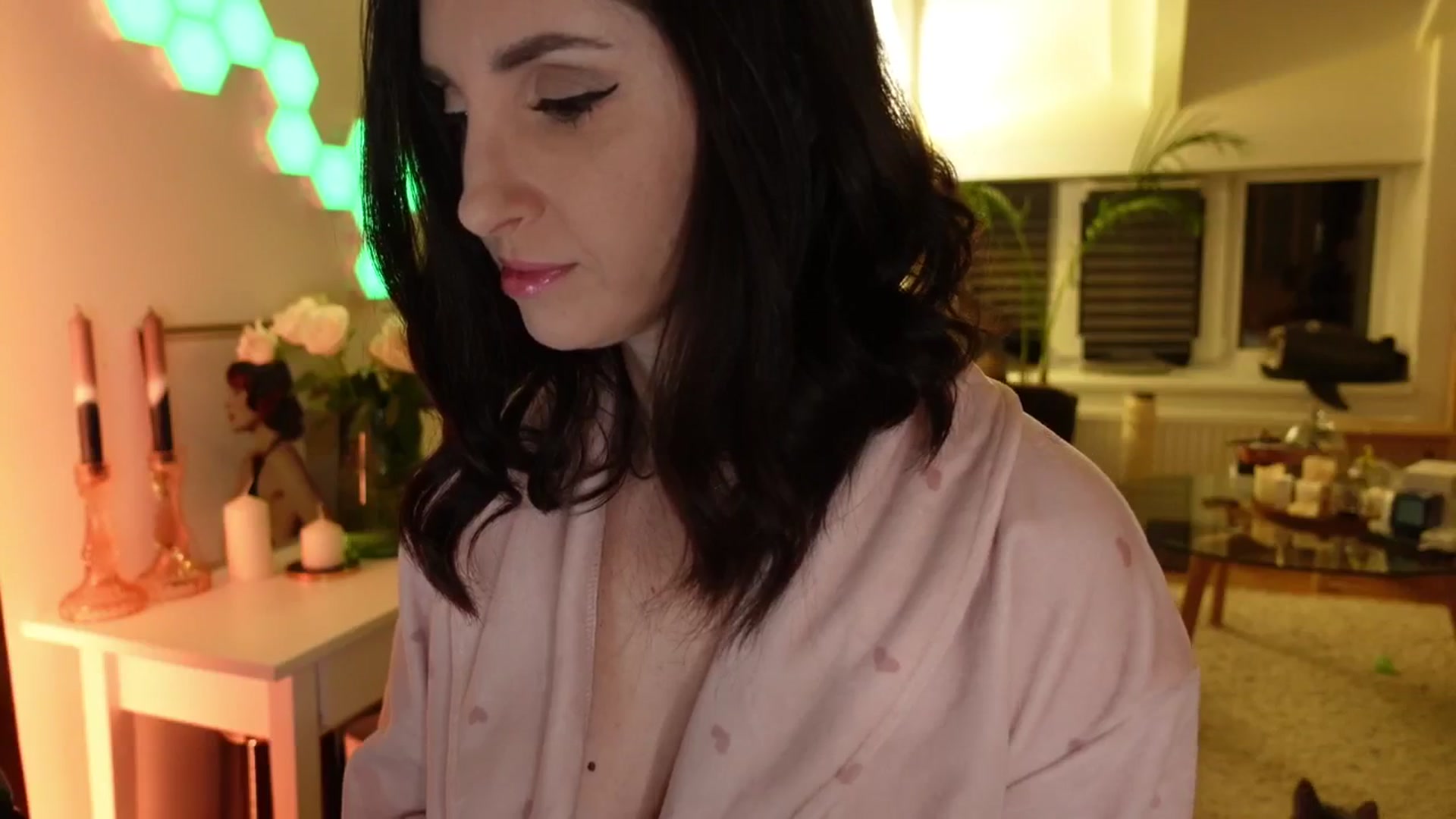 Gallery image thumbnail from Maddie's myfreecams stream on, 05/02/2024, 23:21 image 3 of 20
