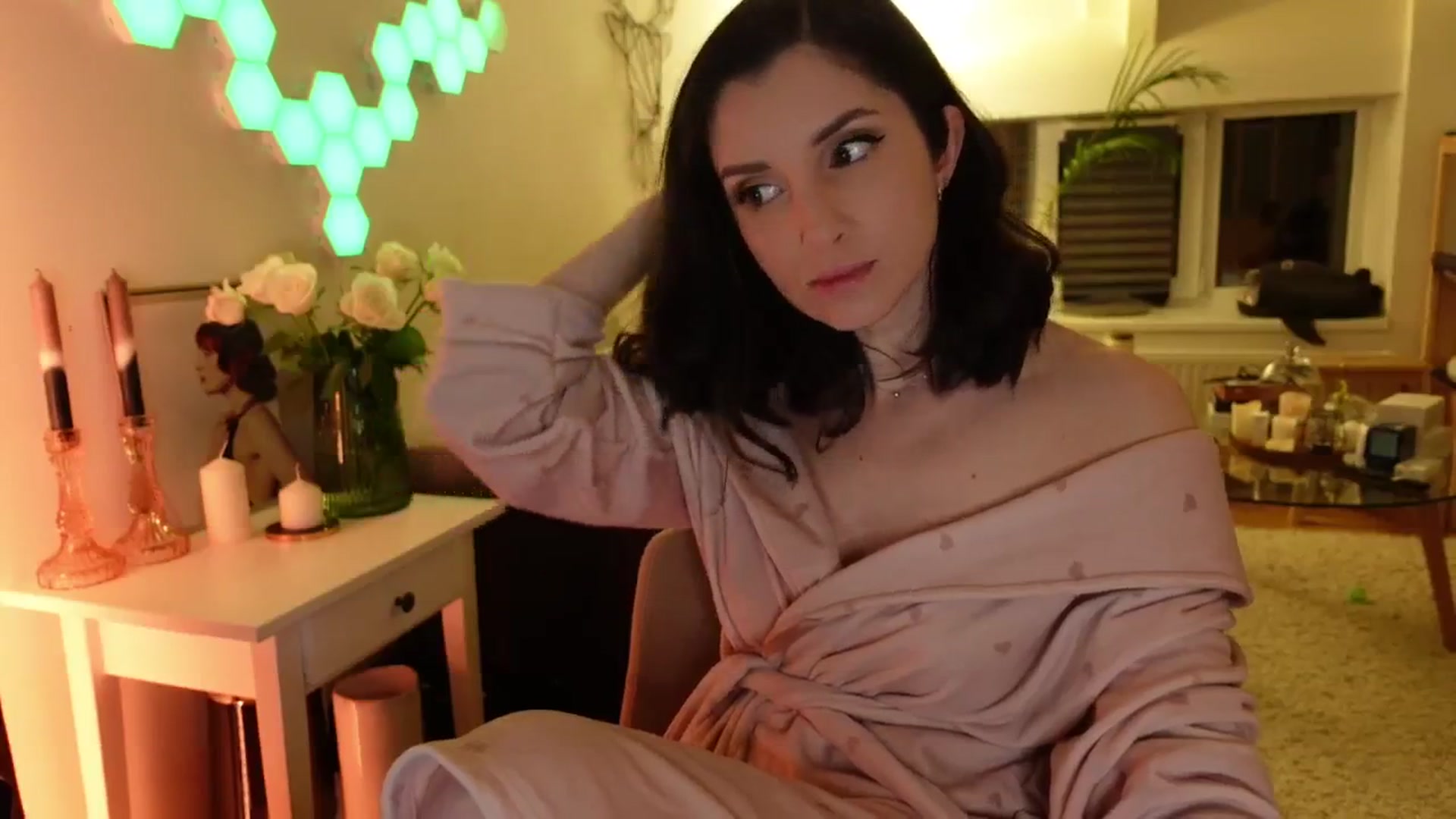 Gallery image thumbnail from Maddie's myfreecams stream on, 05/03/2024, 01:23 image 18 of 20