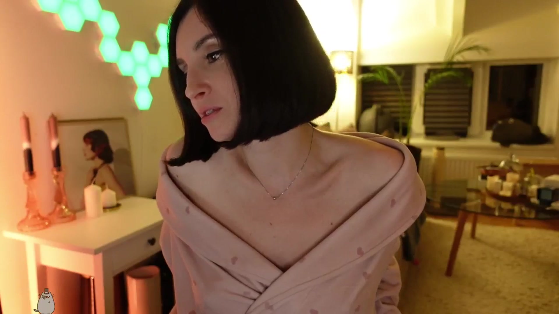 Gallery image thumbnail from Maddie's myfreecams stream on, 05/04/2024, 01:45 image 3 of 20