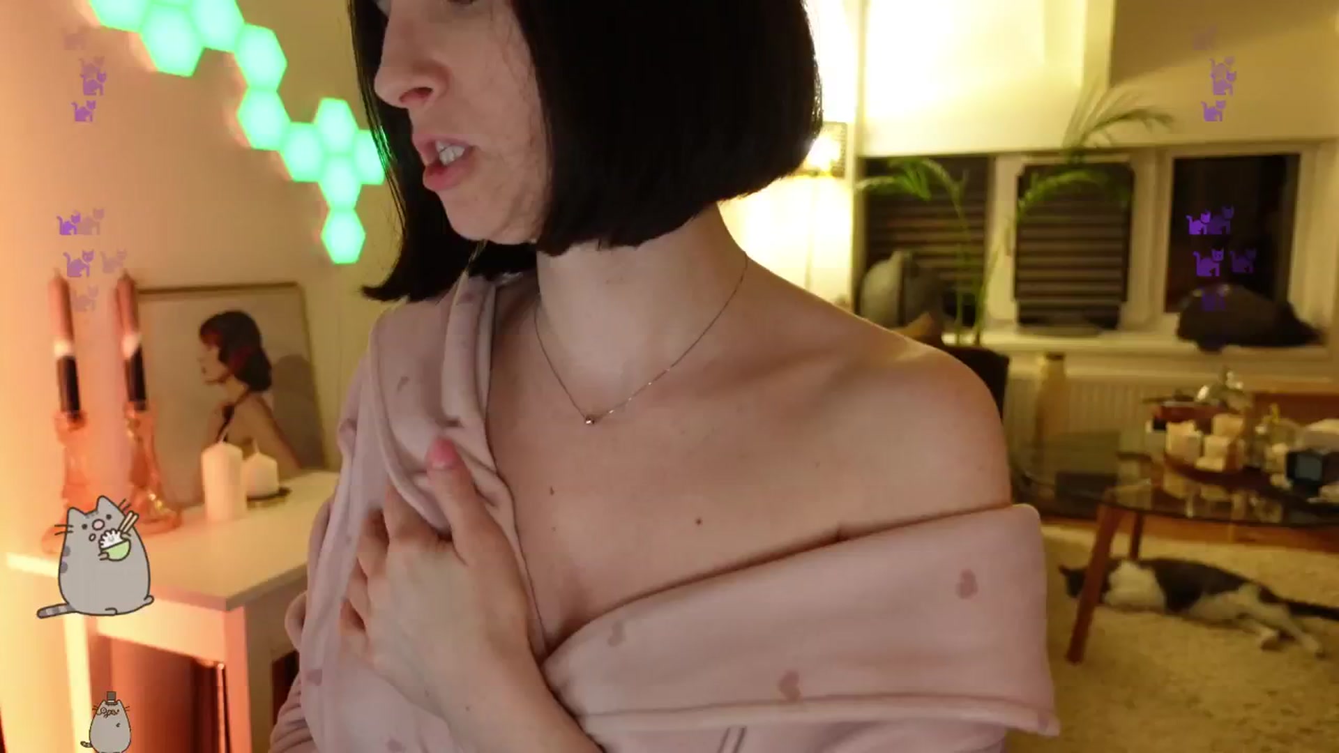 Gallery image thumbnail from Maddie's myfreecams stream on, 05/04/2024, 01:45 image 1 of 20