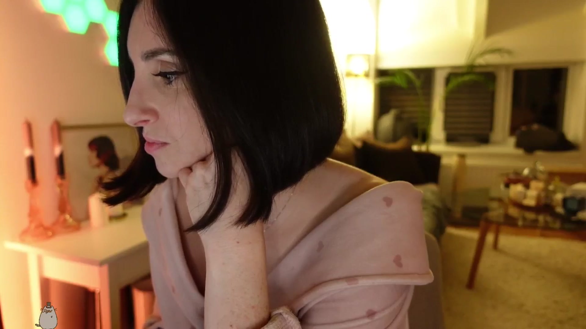 Gallery image thumbnail from Maddie's myfreecams stream on, 05/04/2024, 01:45 image 4 of 20