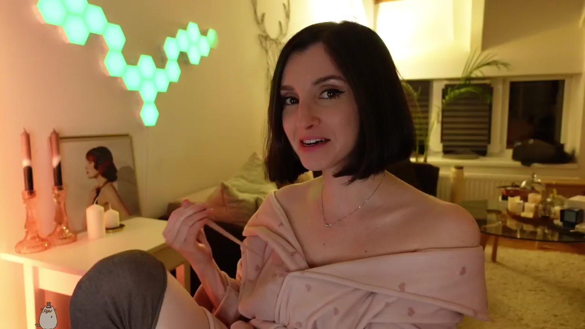 Gallery image thumbnail from Maddie's myfreecams stream on, 05/04/2024, 02:27 image 4 of 20