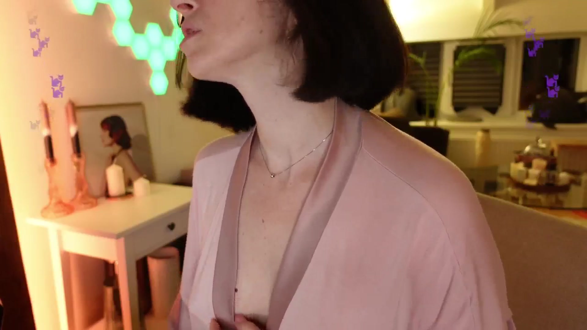 Gallery image thumbnail from Maddie's myfreecams stream on, 05/09/2024, 23:41 image 14 of 20