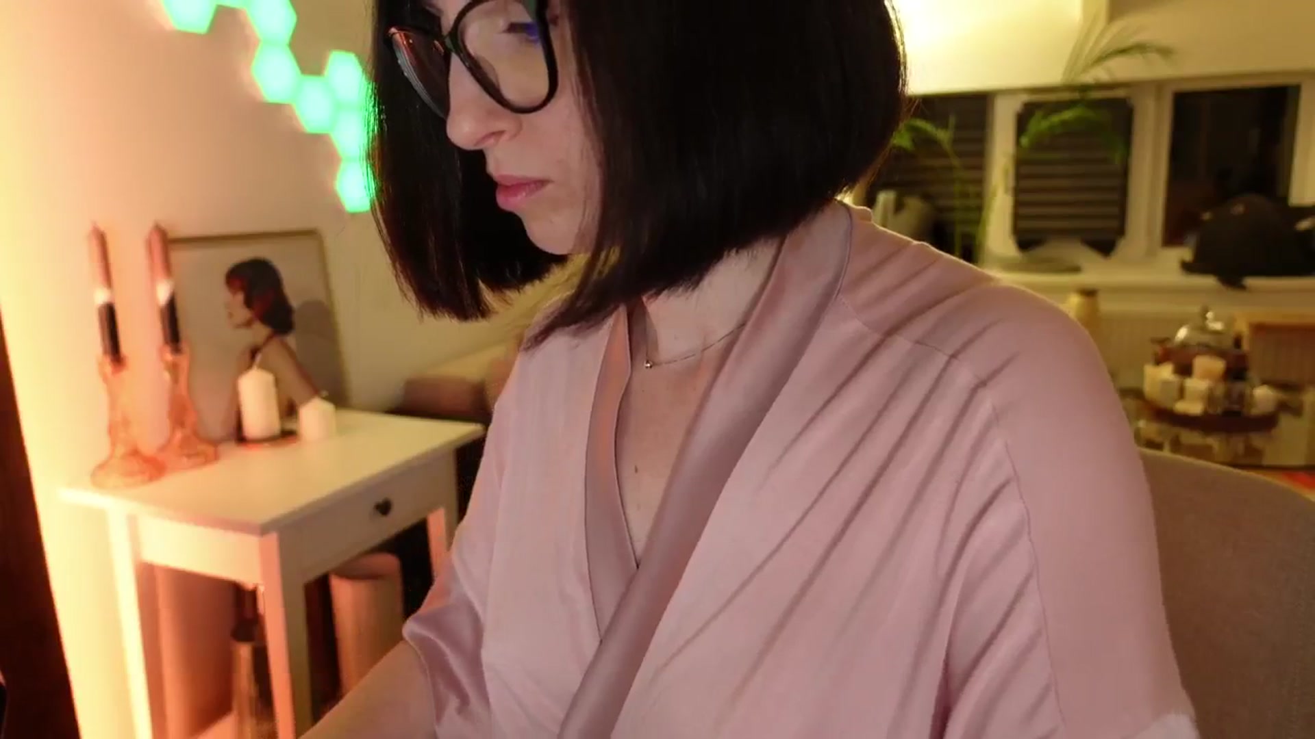 Gallery image thumbnail from Maddie's myfreecams stream on, 05/09/2024, 23:41 image 19 of 20