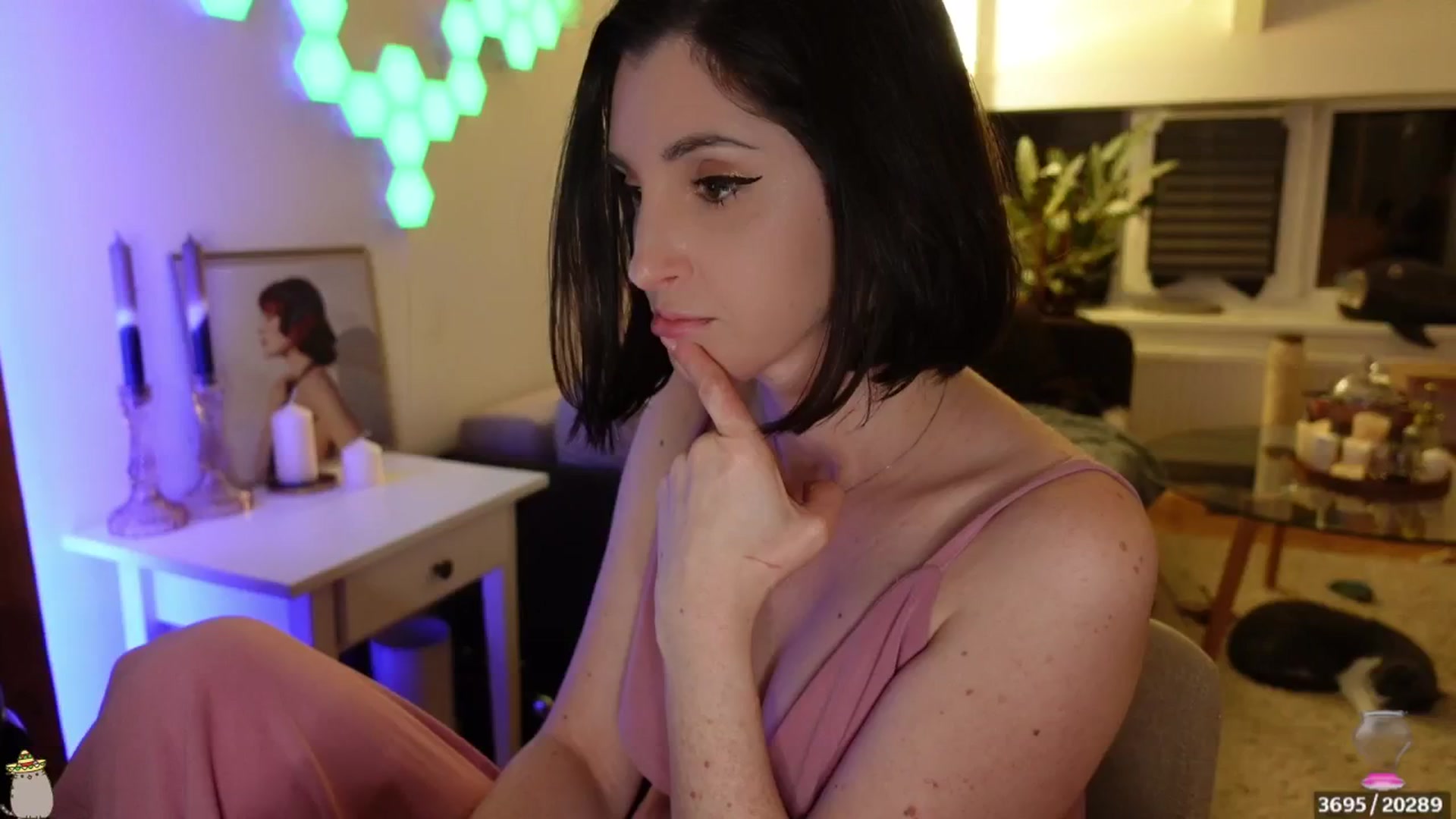 Gallery image thumbnail from Maddie's myfreecams stream on, 05/13/2024, 03:01 image 4 of 20