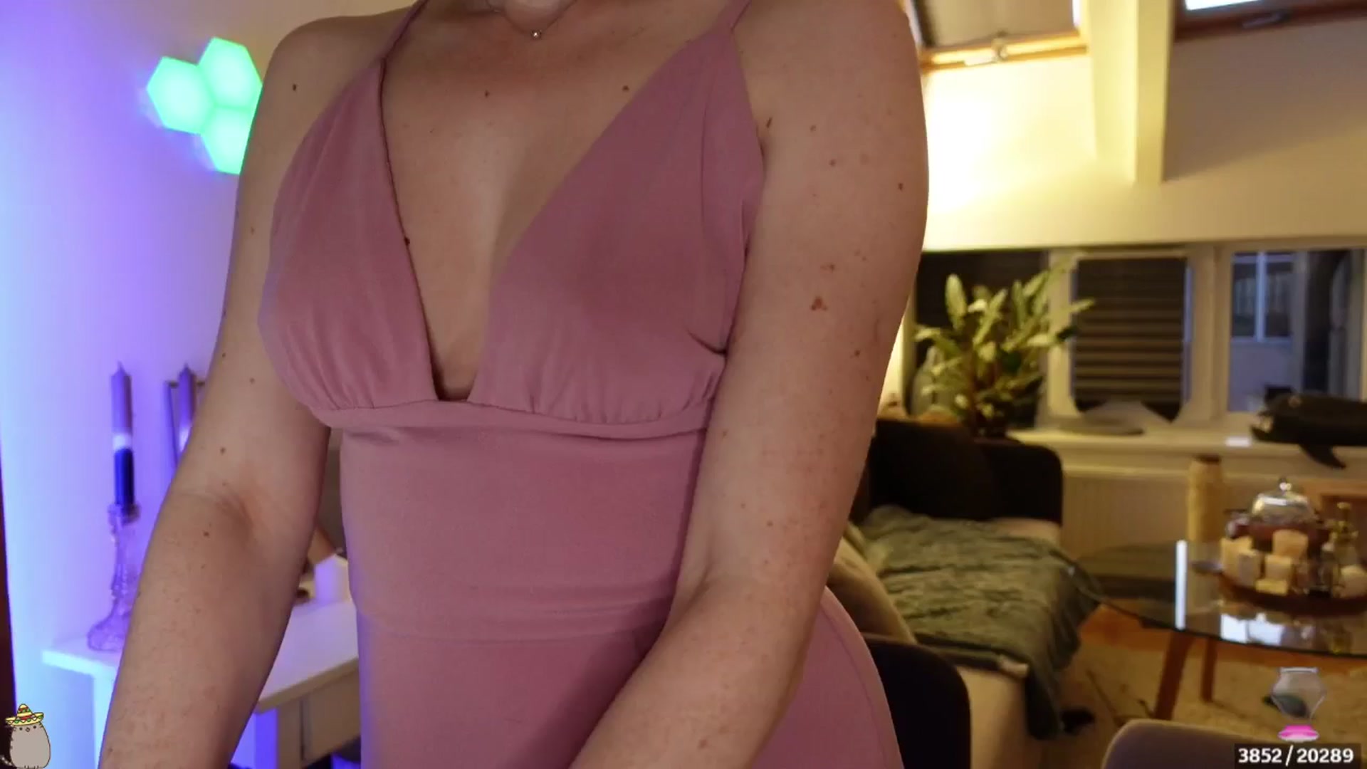 Gallery image thumbnail from Maddie's myfreecams stream on, 05/13/2024, 03:01 image 20 of 20