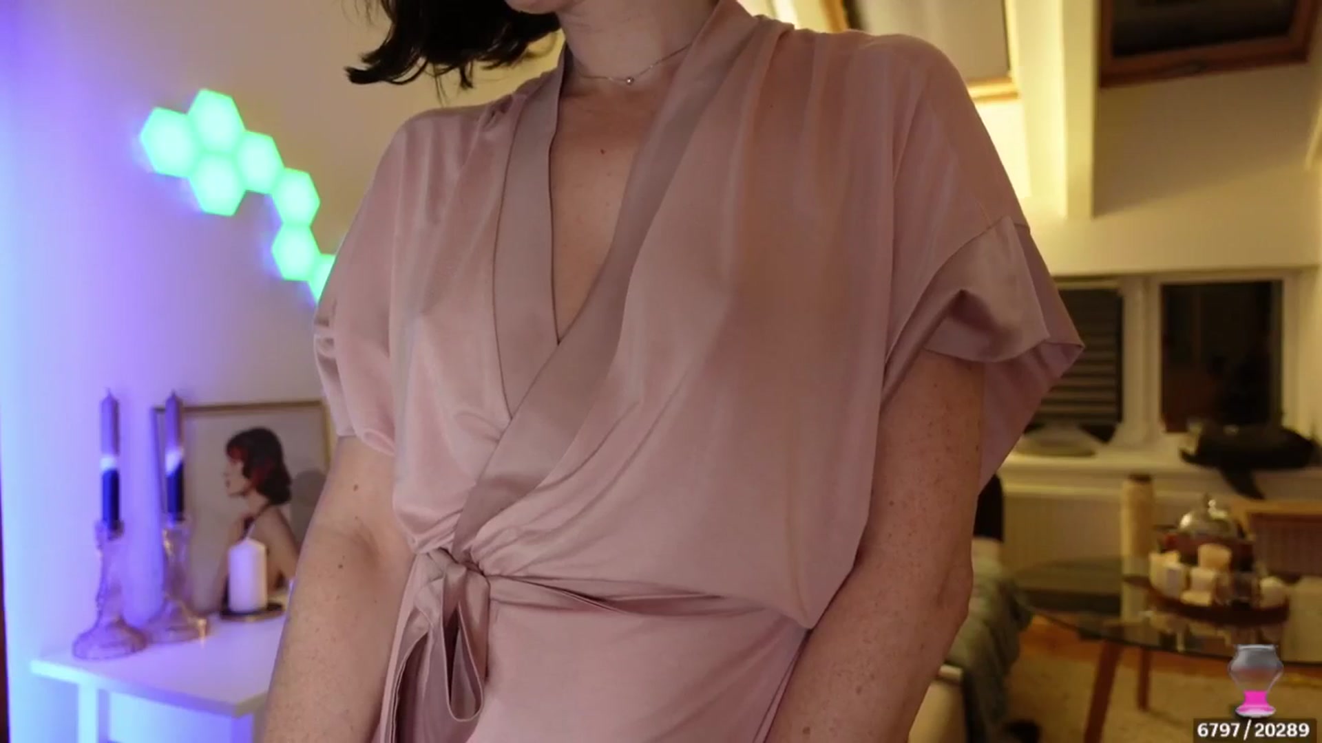 Gallery image thumbnail from Maddie's myfreecams stream on, 05/13/2024, 22:54 image 10 of 20