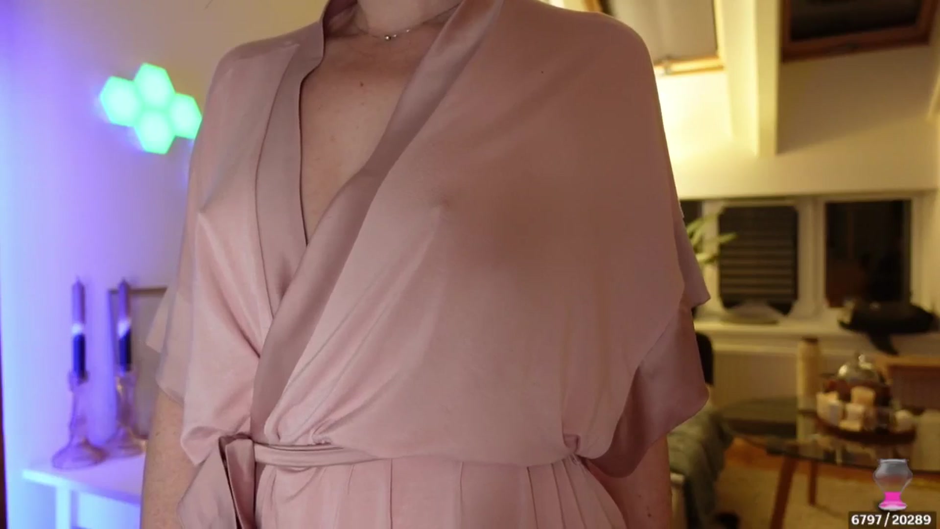 Gallery image thumbnail from Maddie's myfreecams stream on, 05/13/2024, 22:54 image 18 of 20