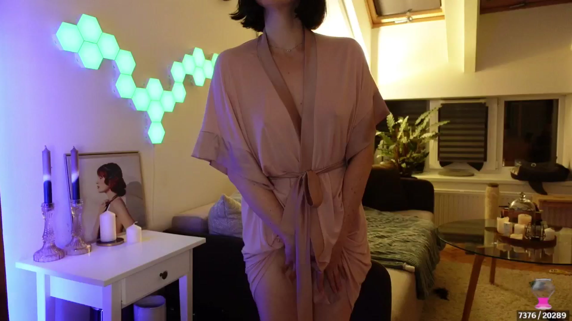 Gallery image thumbnail from Maddie's myfreecams stream on, 05/13/2024, 23:28 image 15 of 20