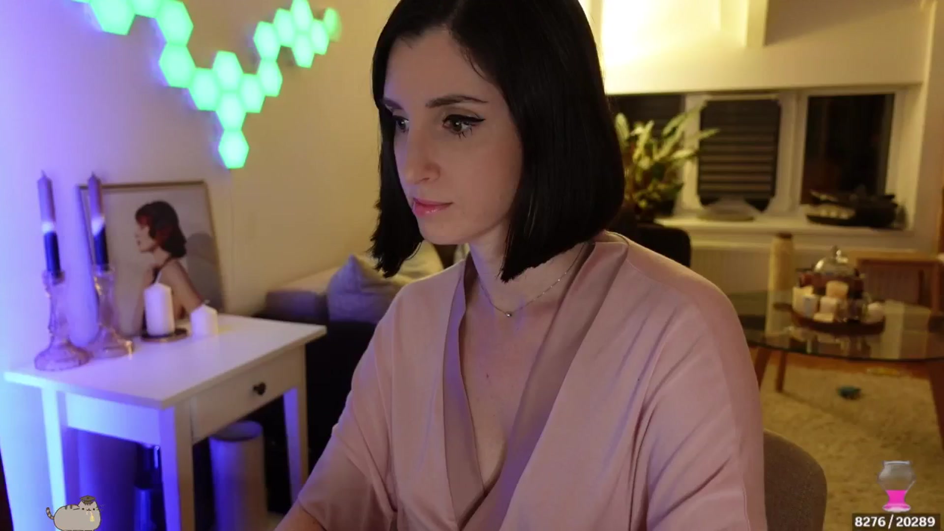 Gallery image thumbnail from Maddie's myfreecams stream on, 05/14/2024, 24:59 image 11 of 20