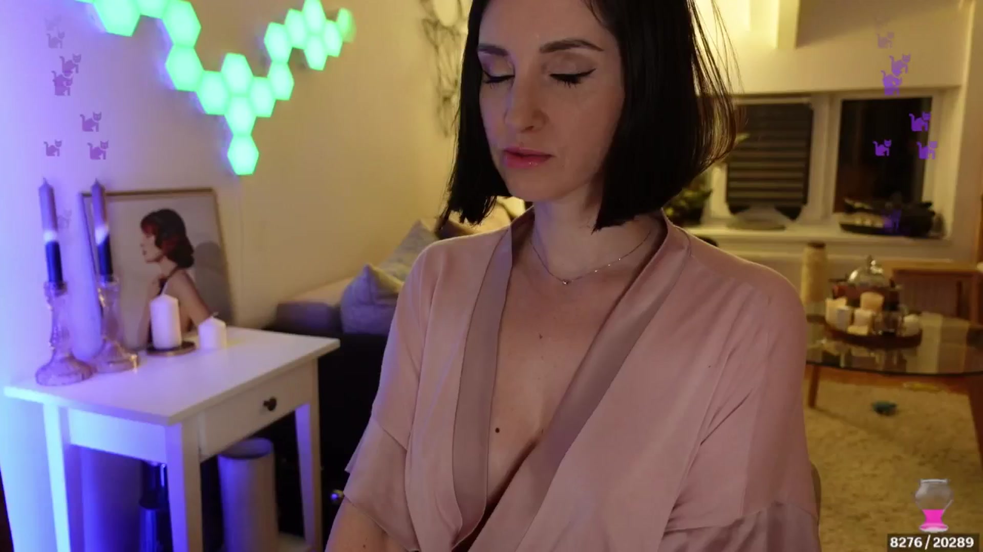 Gallery image thumbnail from Maddie's myfreecams stream on, 05/14/2024, 24:59 image 3 of 20