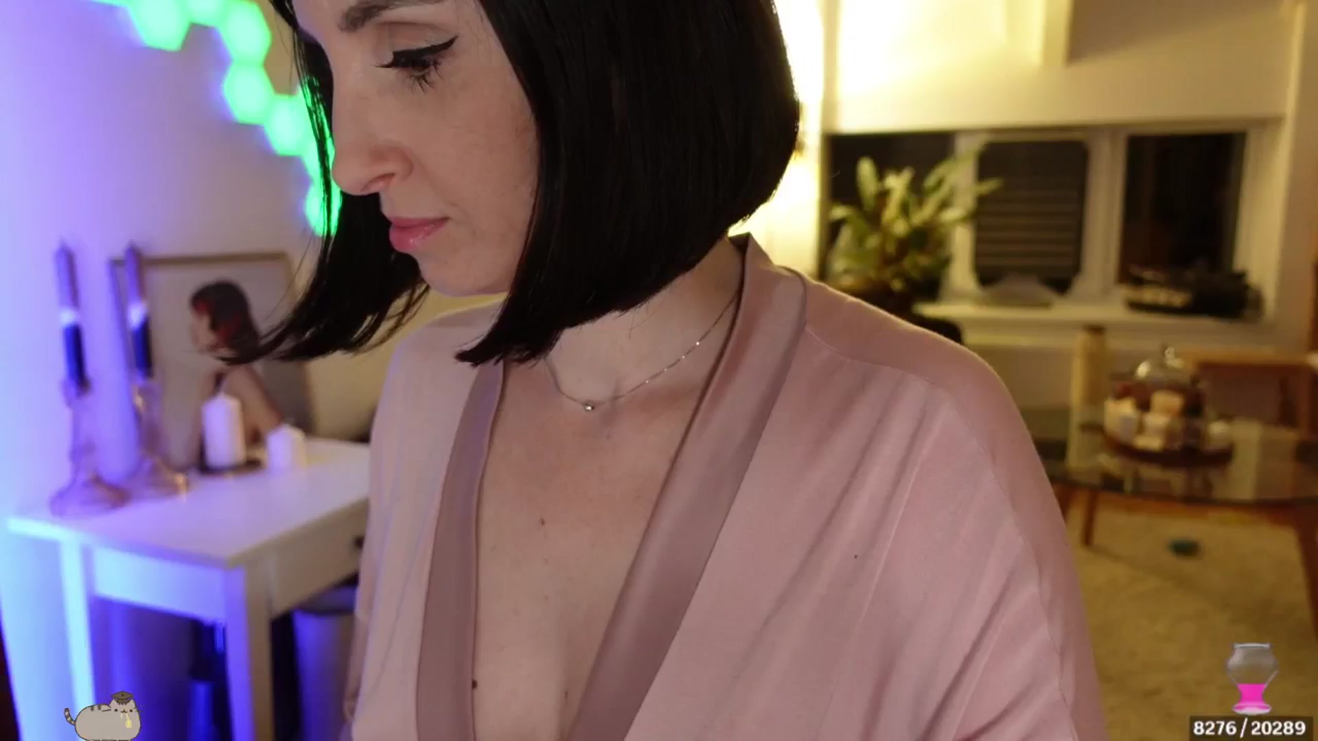 Gallery image thumbnail from Maddie's myfreecams stream on, 05/14/2024, 24:59 image 4 of 20