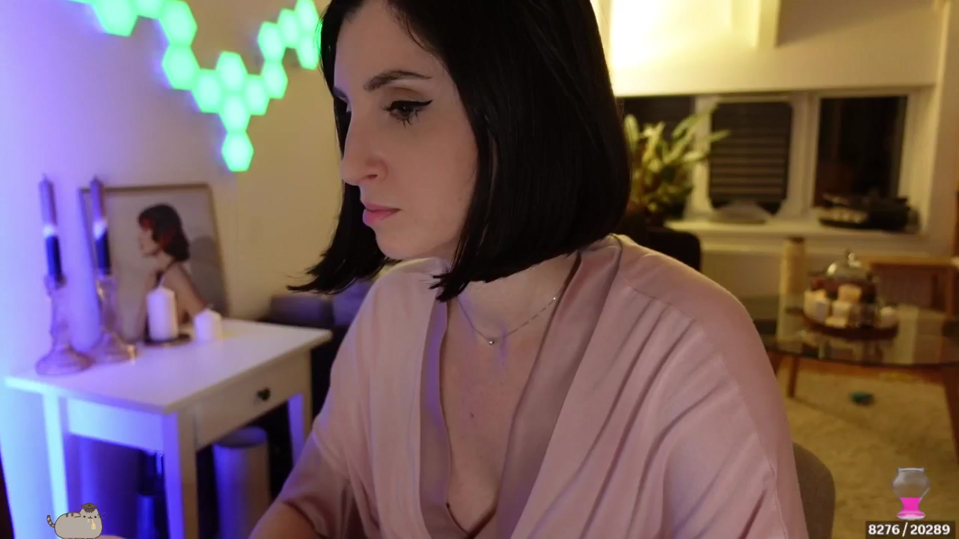 Gallery image thumbnail from Maddie's myfreecams stream on, 05/14/2024, 24:59 image 10 of 20