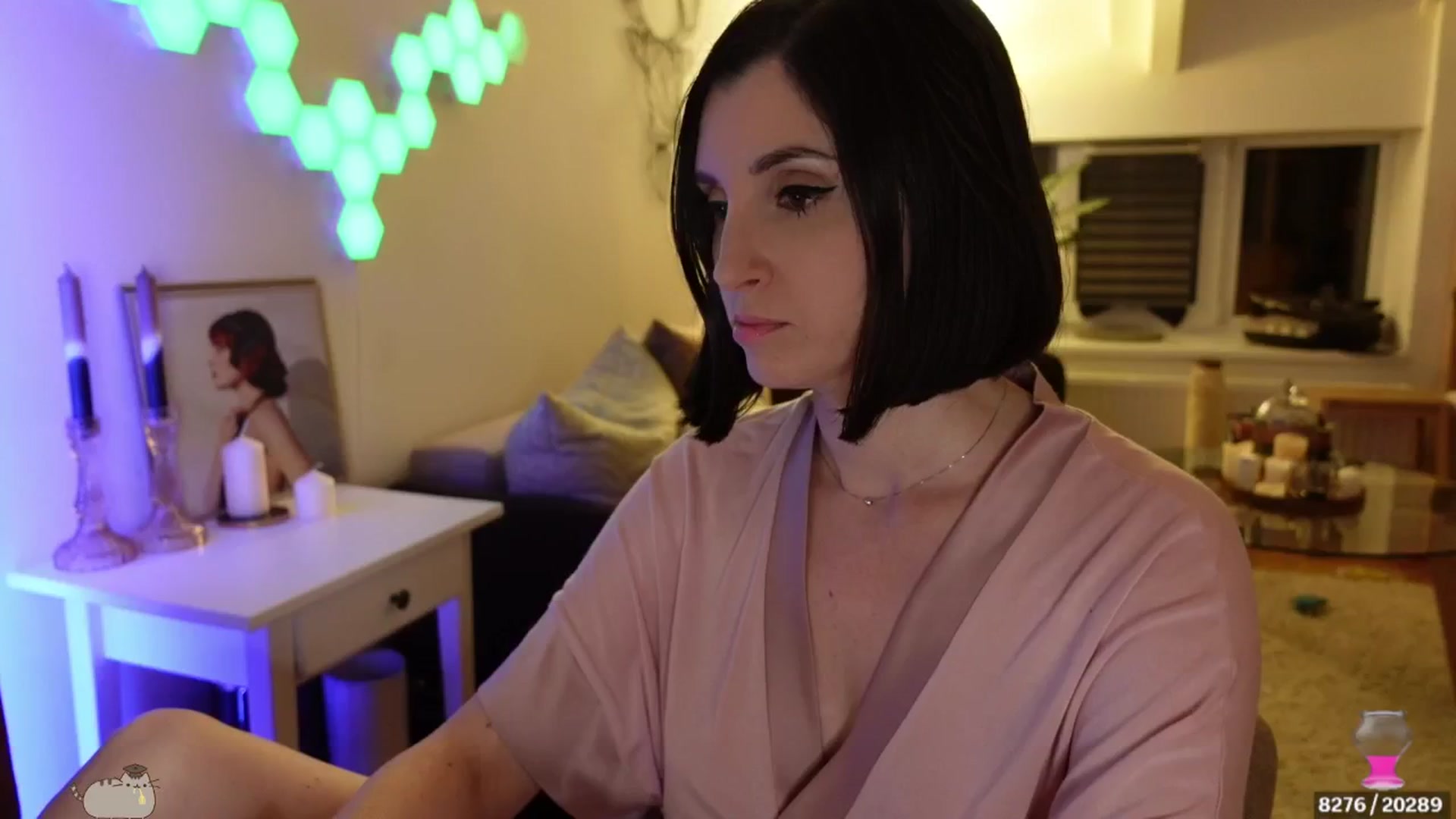 Gallery image thumbnail from Maddie's myfreecams stream on, 05/14/2024, 24:59 image 13 of 20