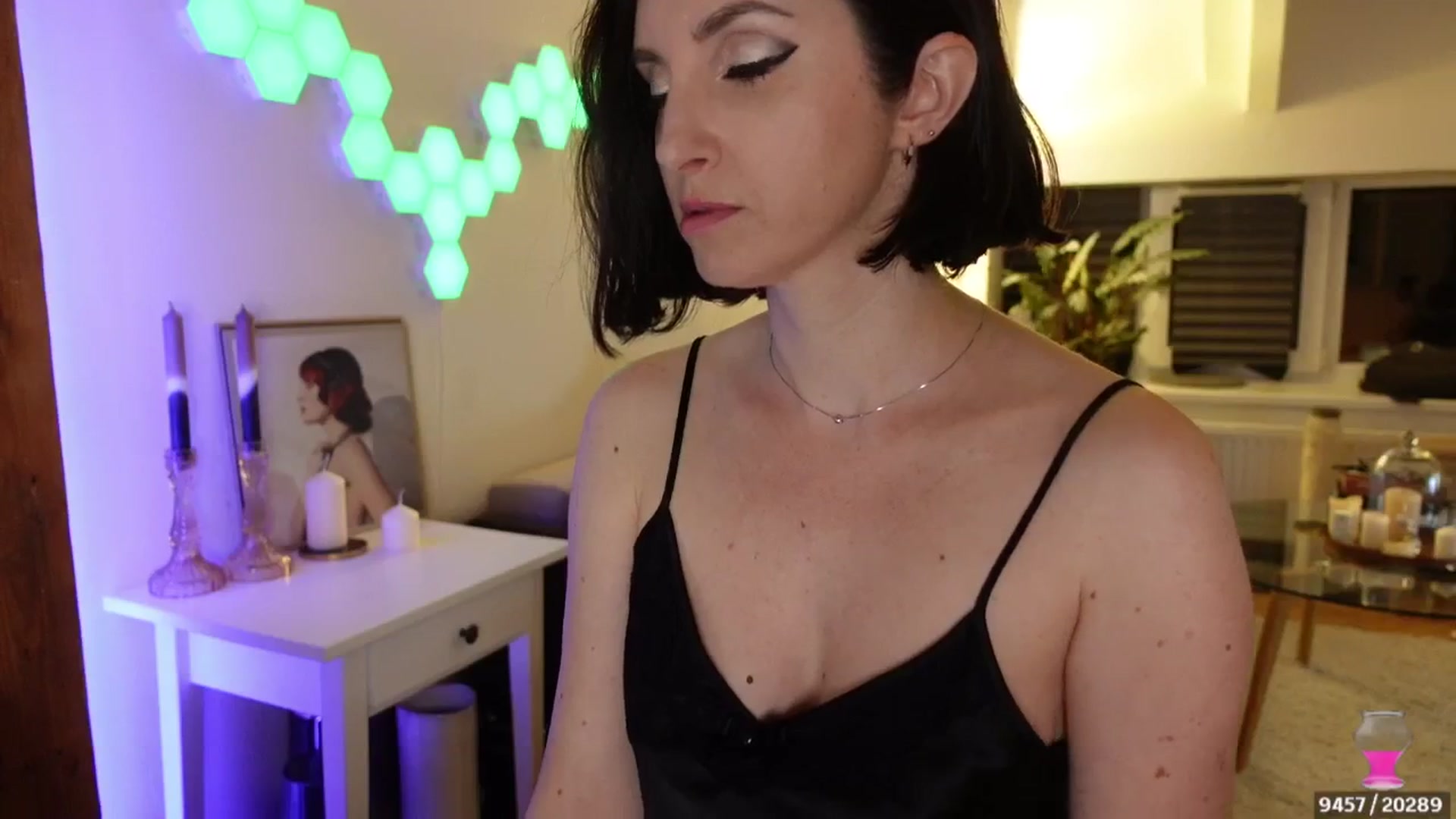 Gallery image thumbnail from Maddie's myfreecams stream on, 05/14/2024, 23:50 image 2 of 20