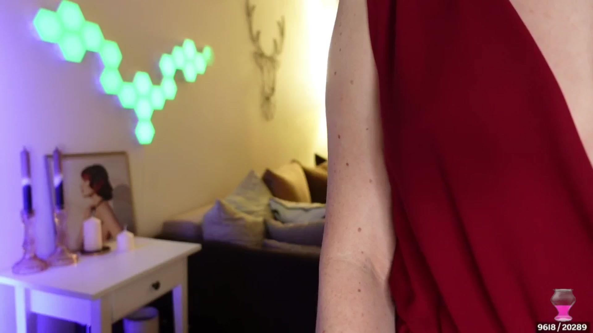 Gallery image thumbnail from Maddie's myfreecams stream on, 05/15/2024, 01:23 image 12 of 20