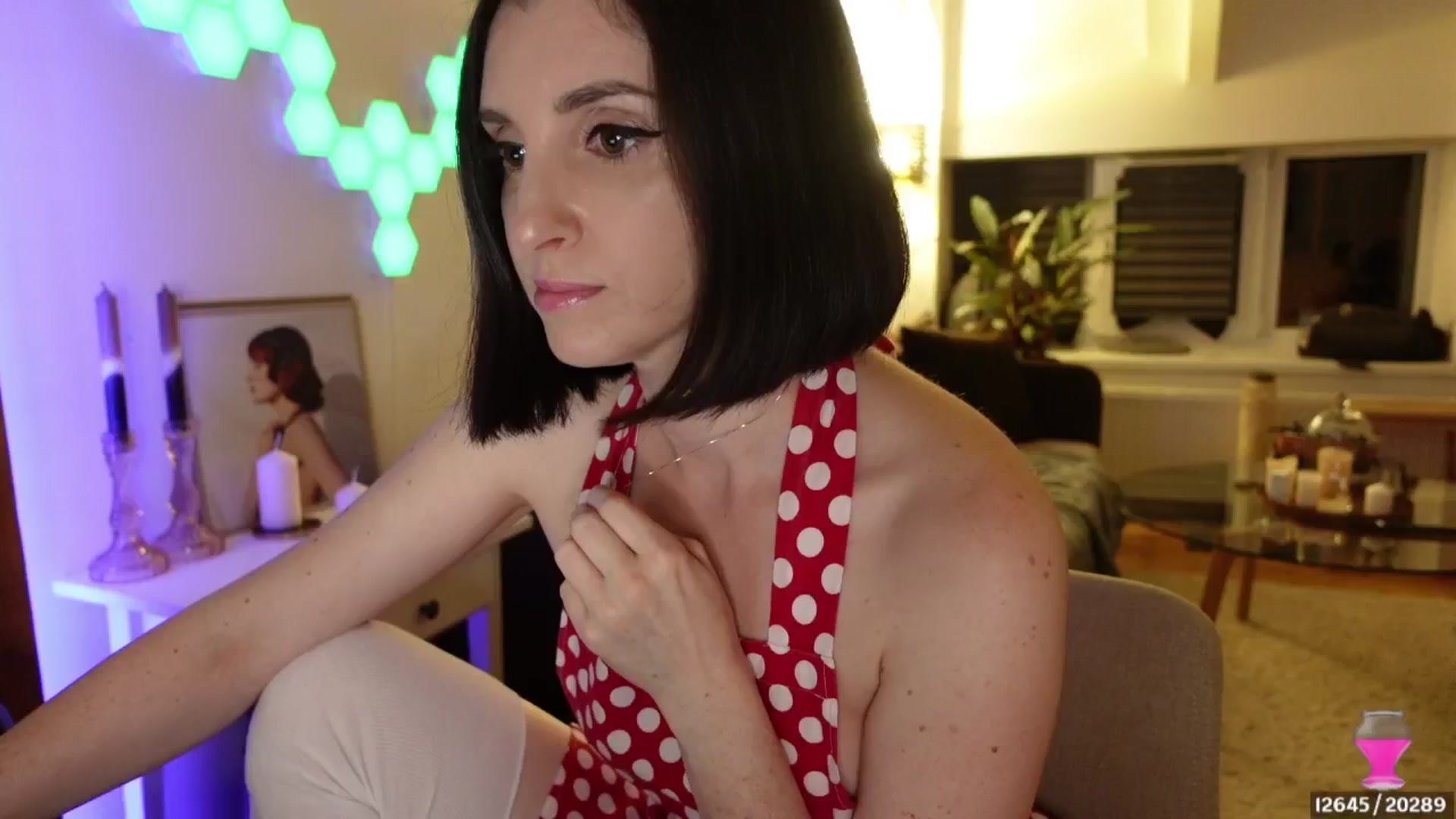 Gallery image thumbnail from Maddie's myfreecams stream on, 05/15/2024, 23:38 image 2 of 20