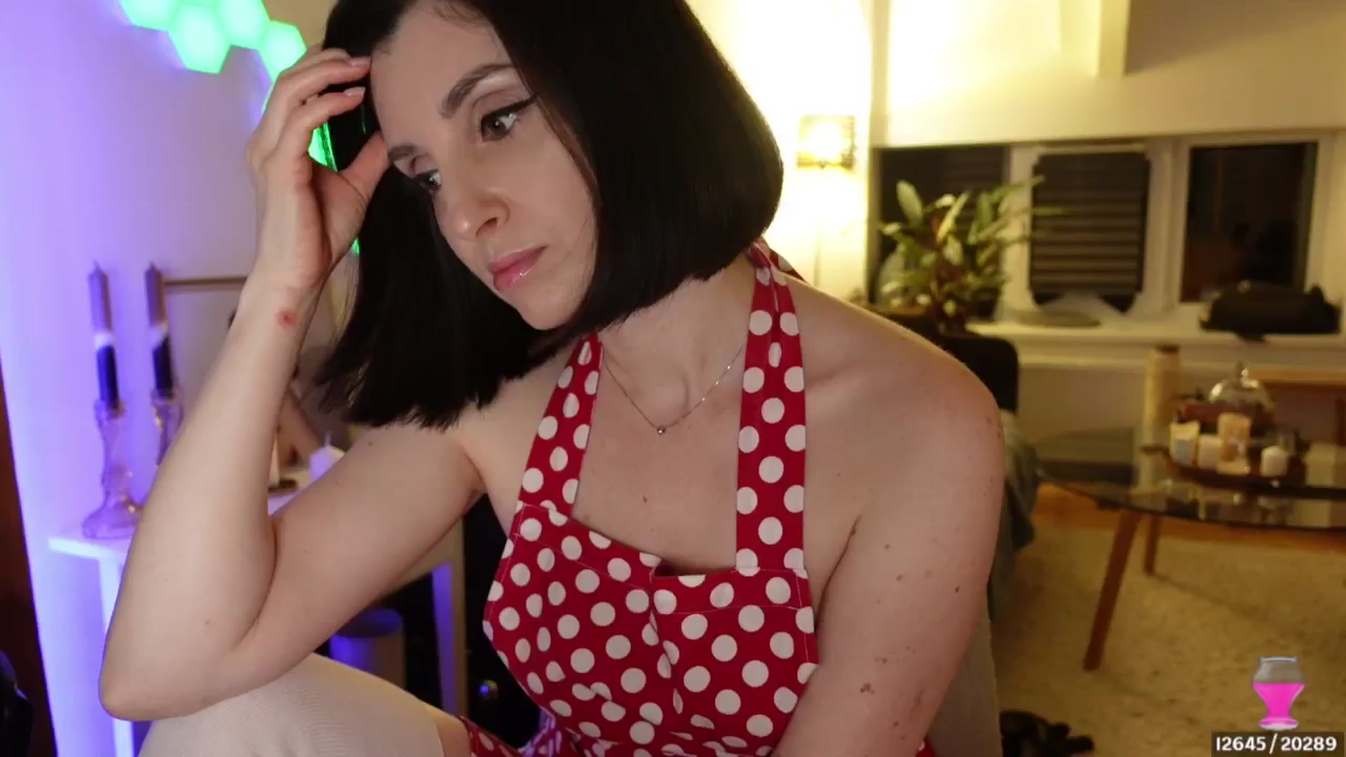 Gallery image thumbnail from Maddie's myfreecams stream on, 05/15/2024, 23:38 image 1 of 20