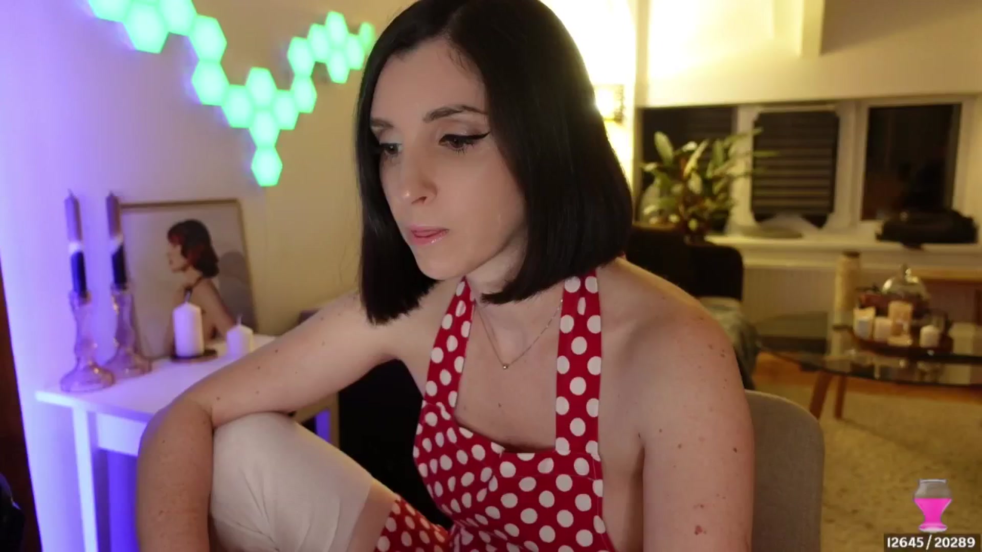 Gallery image thumbnail from Maddie's myfreecams stream on, 05/15/2024, 23:38 image 8 of 20