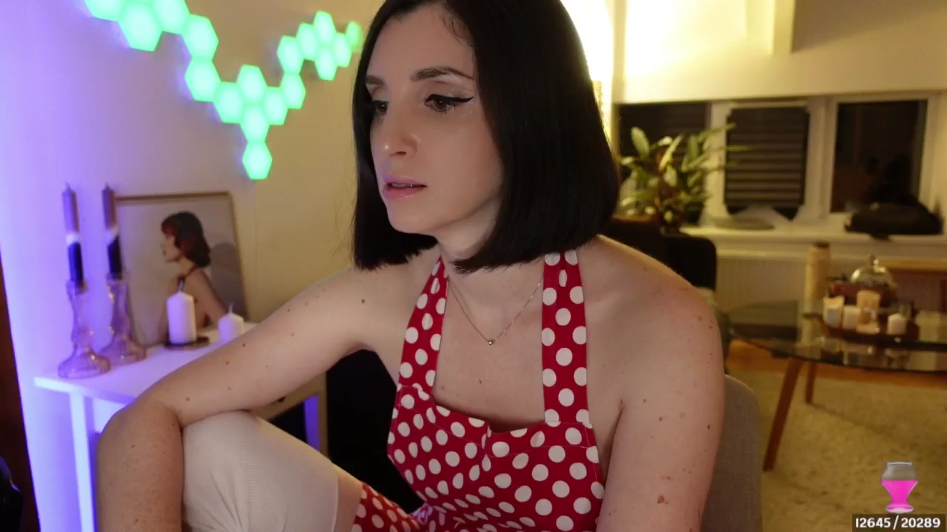 Gallery image thumbnail from Maddie's myfreecams stream on, 05/15/2024, 23:38 image 4 of 20