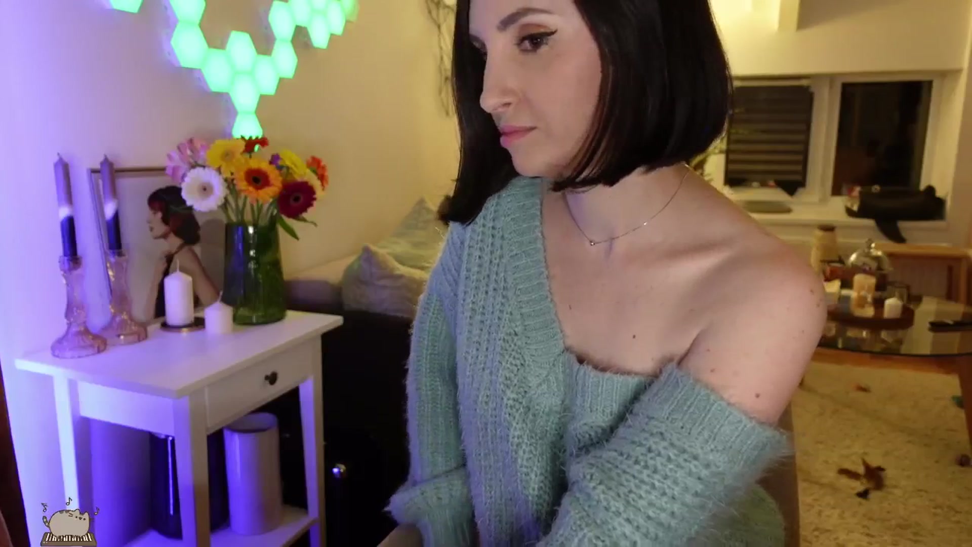 Gallery image thumbnail from Maddie's myfreecams stream on, 05/19/2024, 01:01 image 12 of 20
