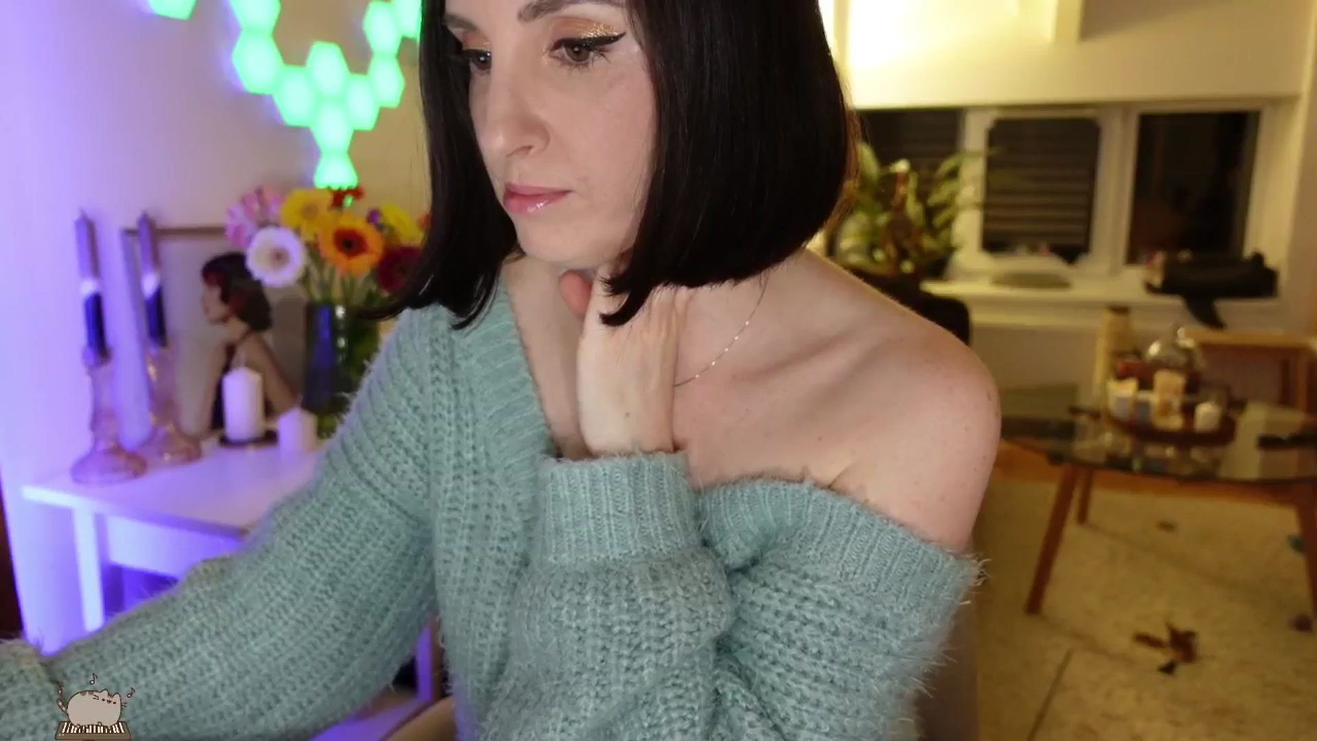 Gallery image thumbnail from Maddie's myfreecams stream on, 05/19/2024, 01:01 image 8 of 20