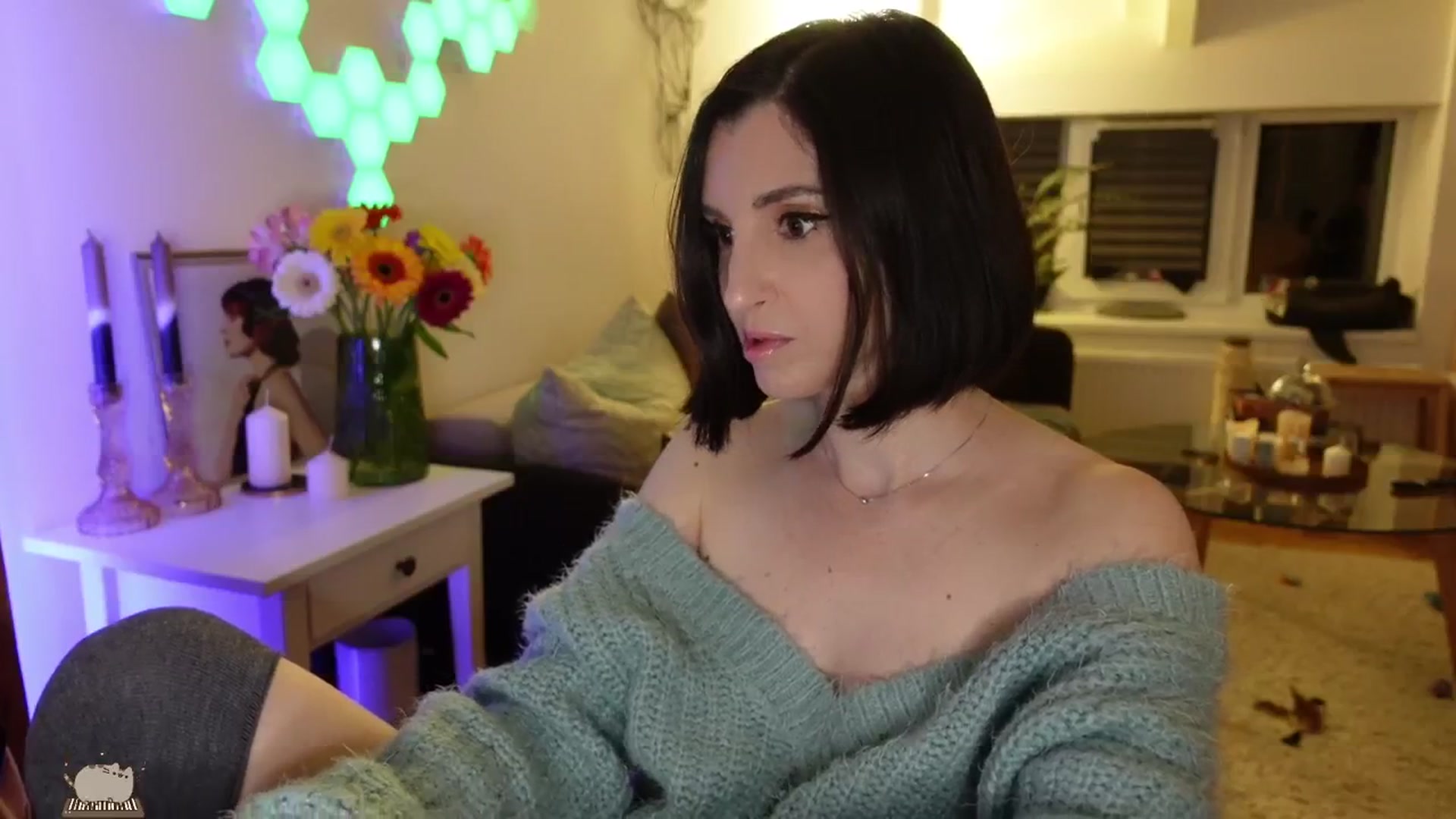 Gallery image thumbnail from Maddie's myfreecams stream on, 05/19/2024, 01:01 image 7 of 20