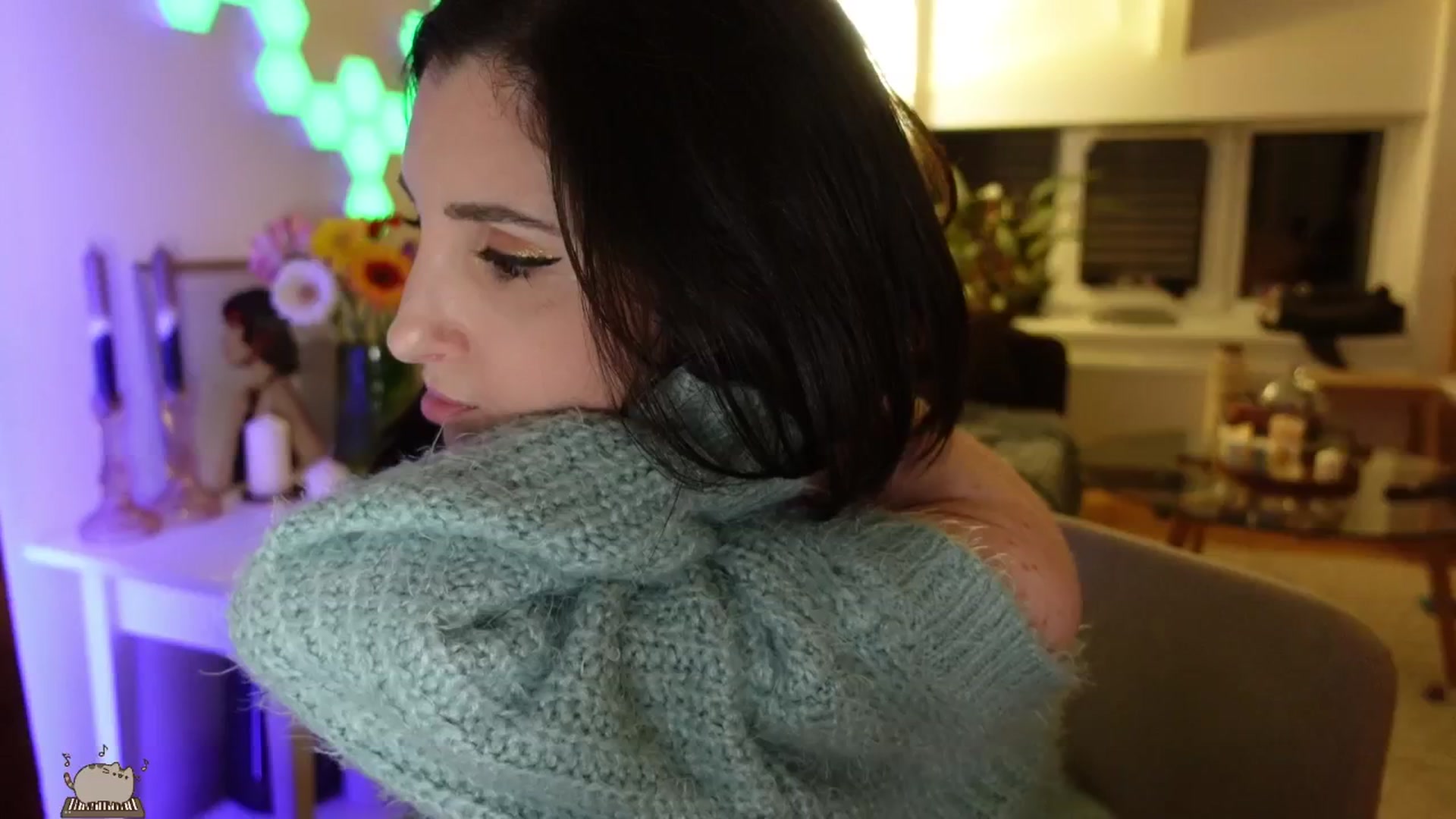 Gallery image thumbnail from Maddie's myfreecams stream on, 05/19/2024, 02:09 image 18 of 20