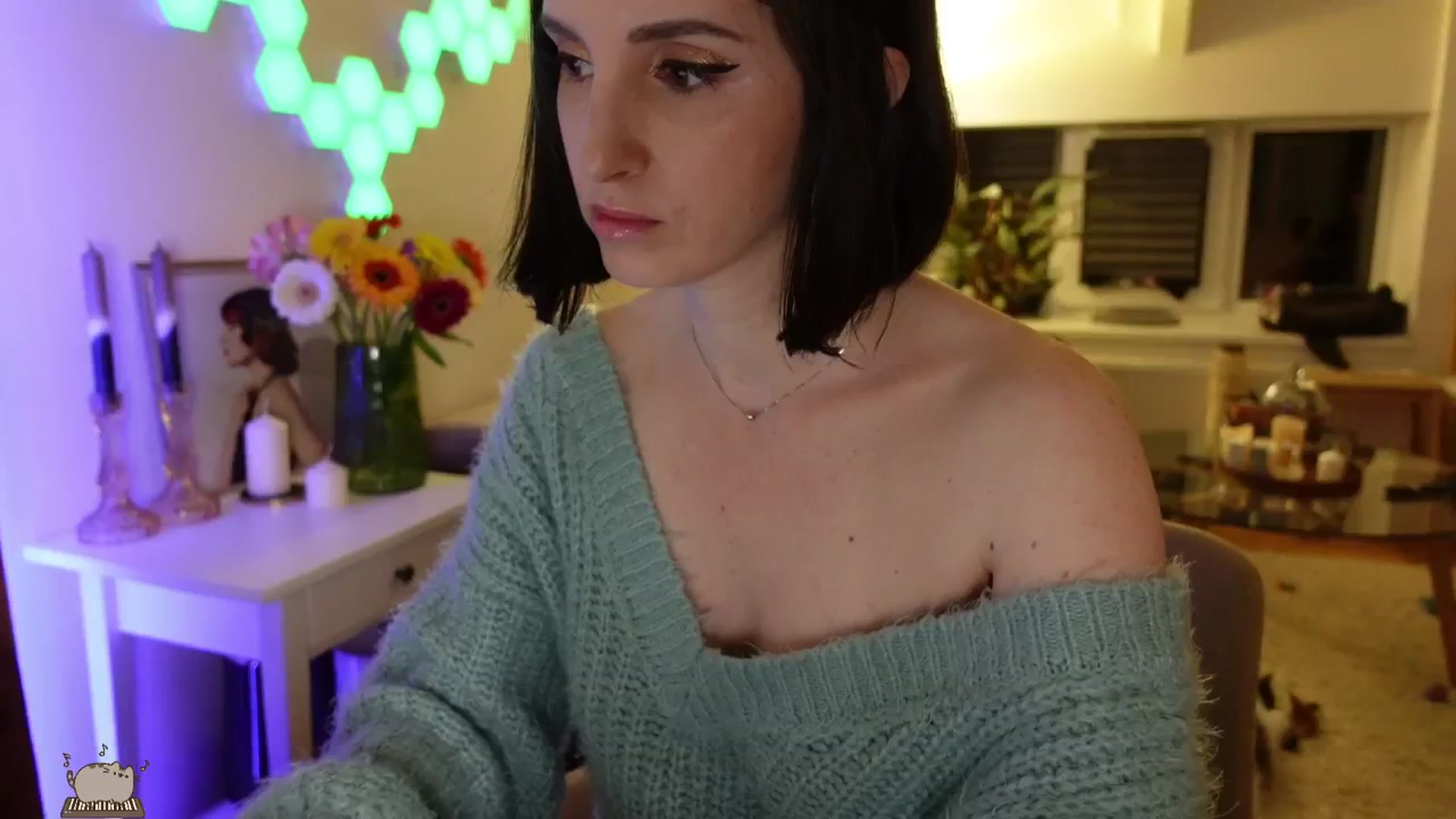 Gallery image thumbnail from Maddie's myfreecams stream on, 05/19/2024, 02:09 image 12 of 20