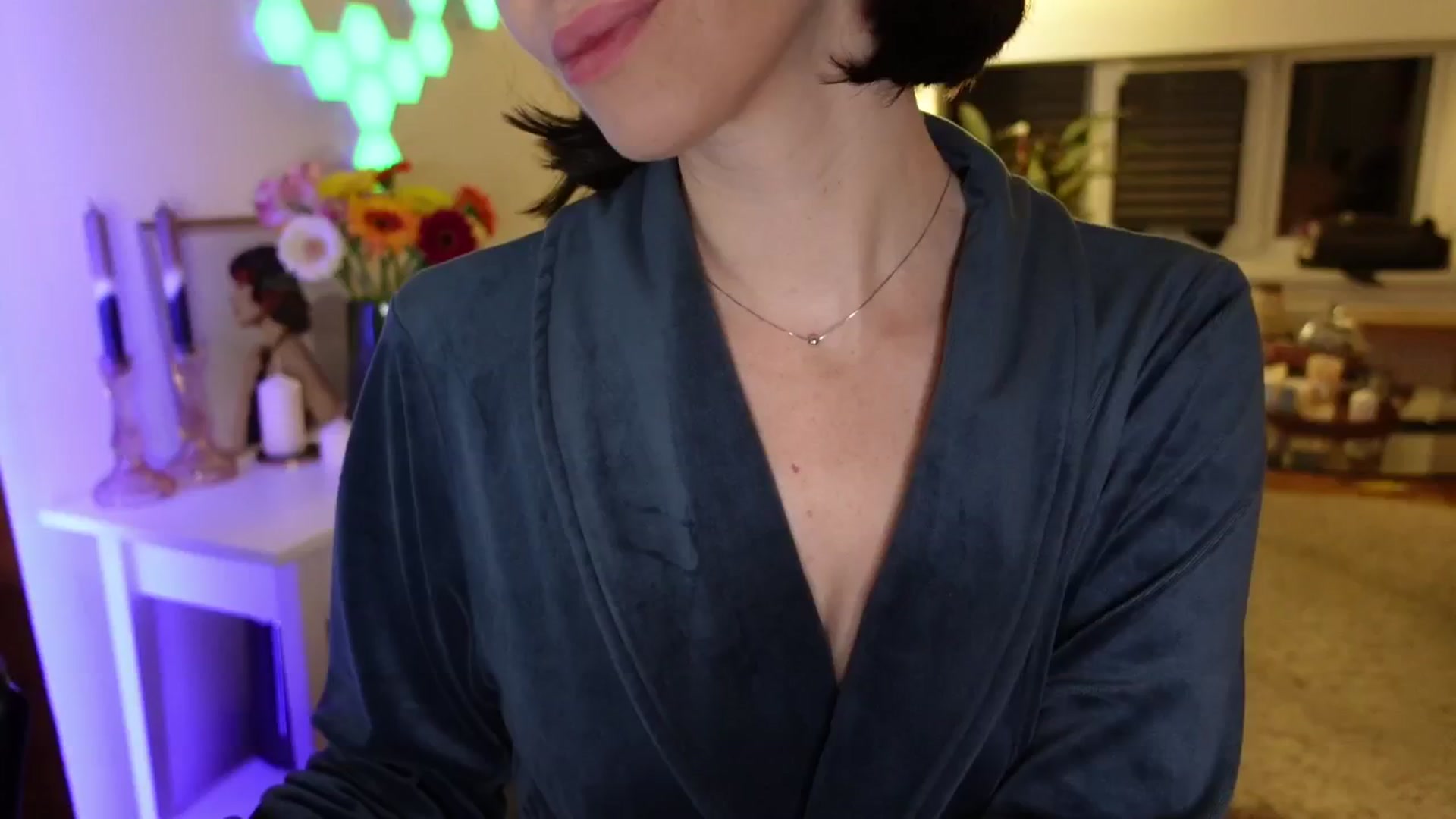 Gallery image thumbnail from Maddie's myfreecams stream on, 05/19/2024, 23:06 image 17 of 20