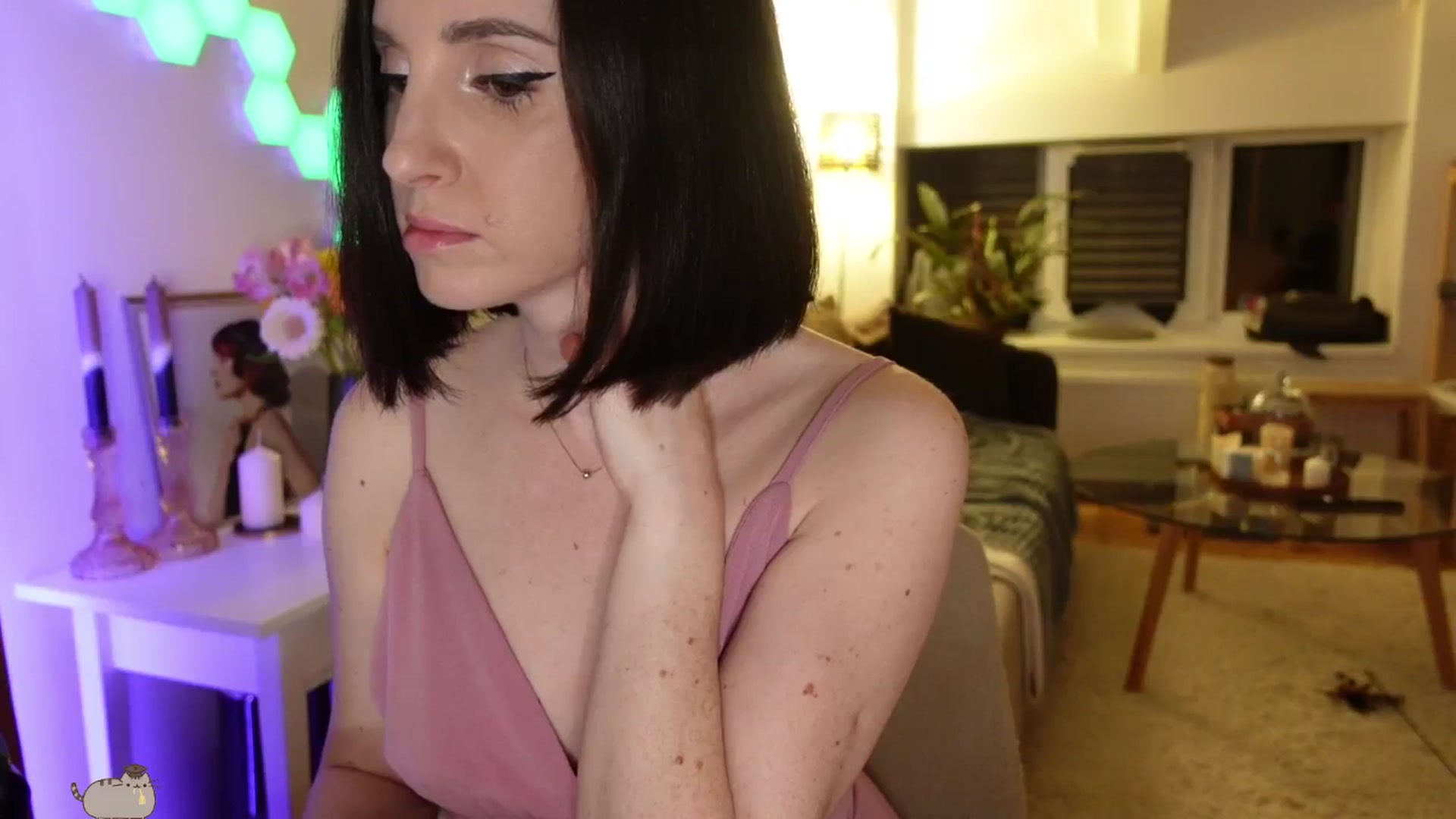 Gallery image thumbnail from Maddie's myfreecams stream on, 05/21/2024, 01:27 image 8 of 20