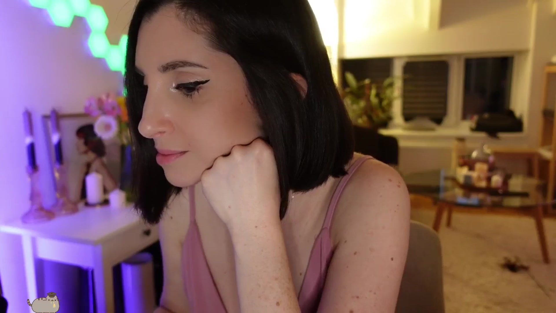 Gallery image thumbnail from Maddie's myfreecams stream on, 05/21/2024, 02:34 image 20 of 20