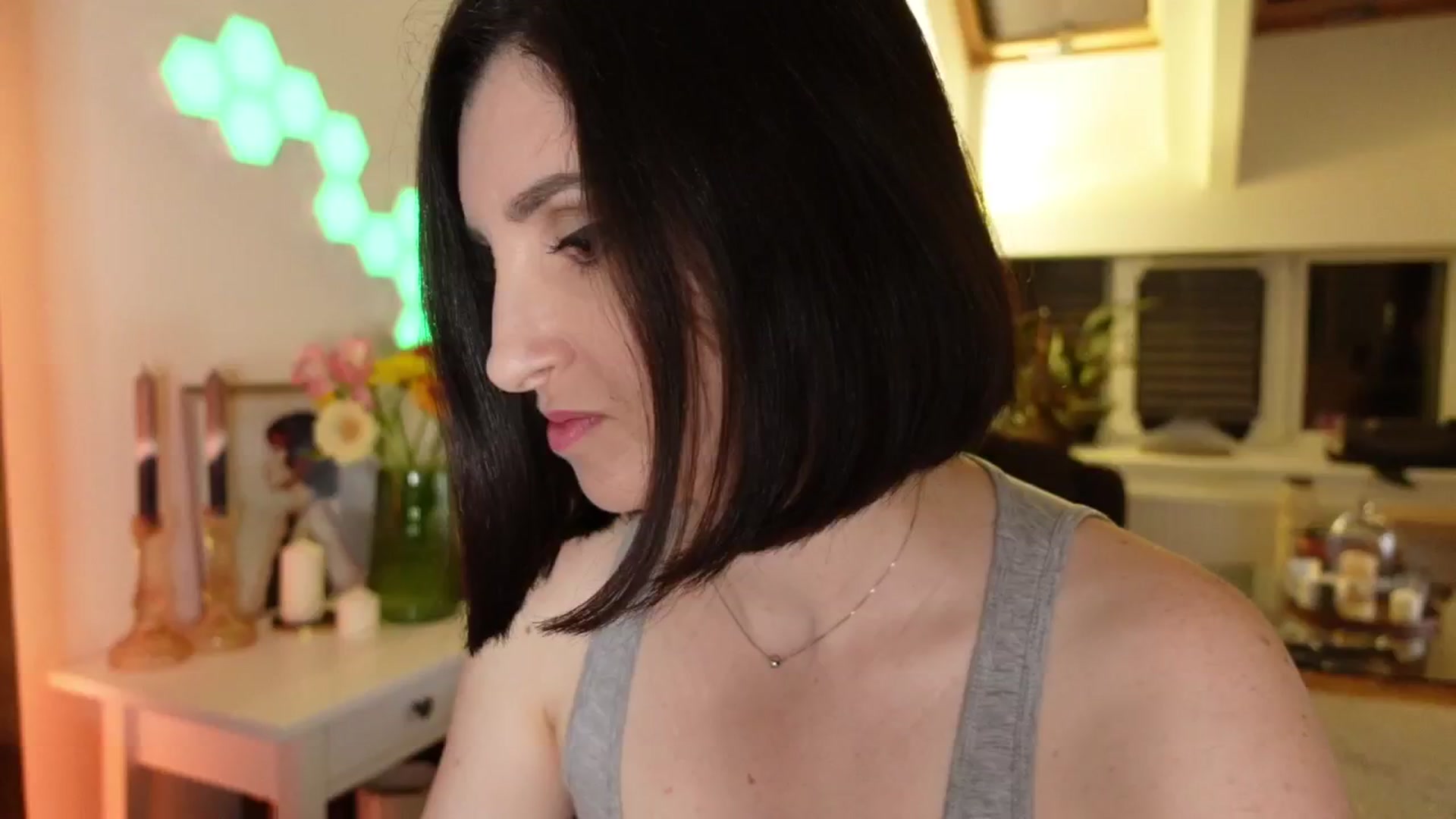 Gallery image thumbnail from Maddie's myfreecams stream on, 05/21/2024, 23:49 image 9 of 20