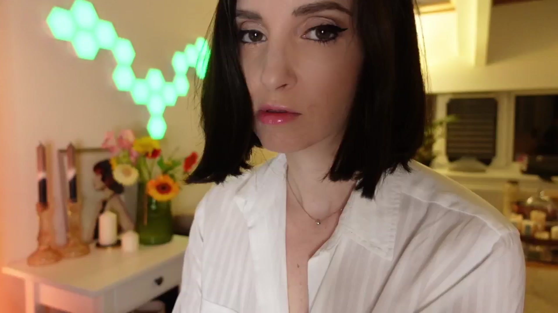 Gallery image thumbnail from Maddie's myfreecams stream on, 05/23/2024, 01:09 image 18 of 20
