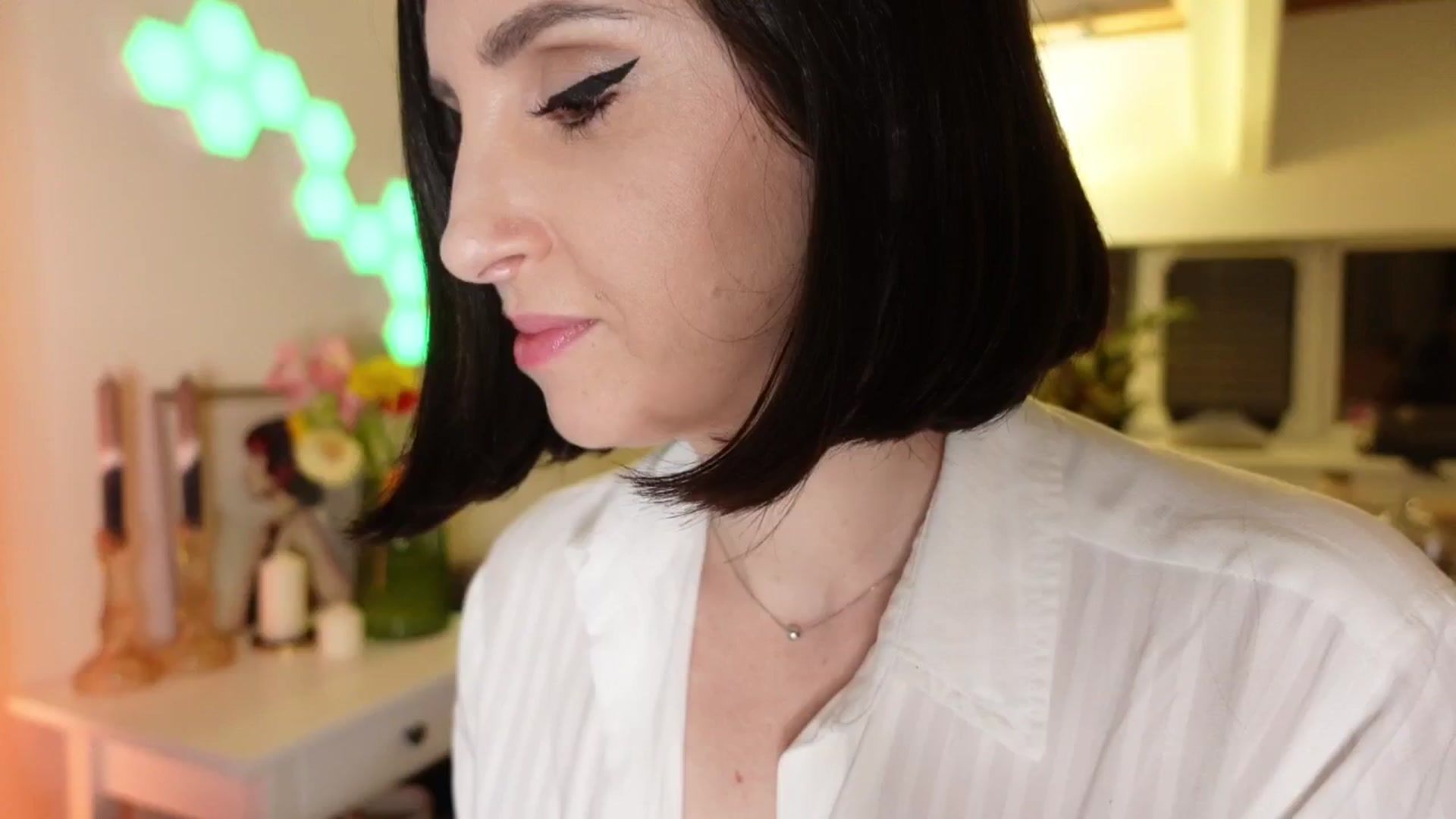 Gallery image thumbnail from Maddie's myfreecams stream on, 05/23/2024, 01:09 image 15 of 20
