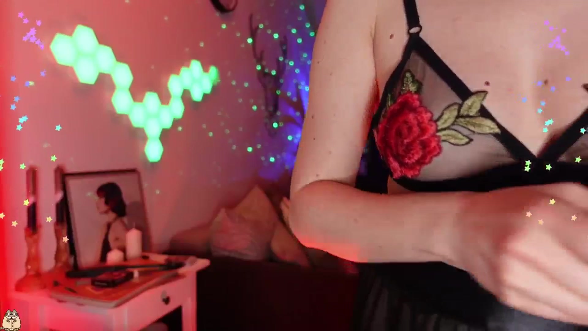 Gallery image thumbnail from Maddie's myfreecams stream on, 05/26/2024, 24:04 image 15 of 20