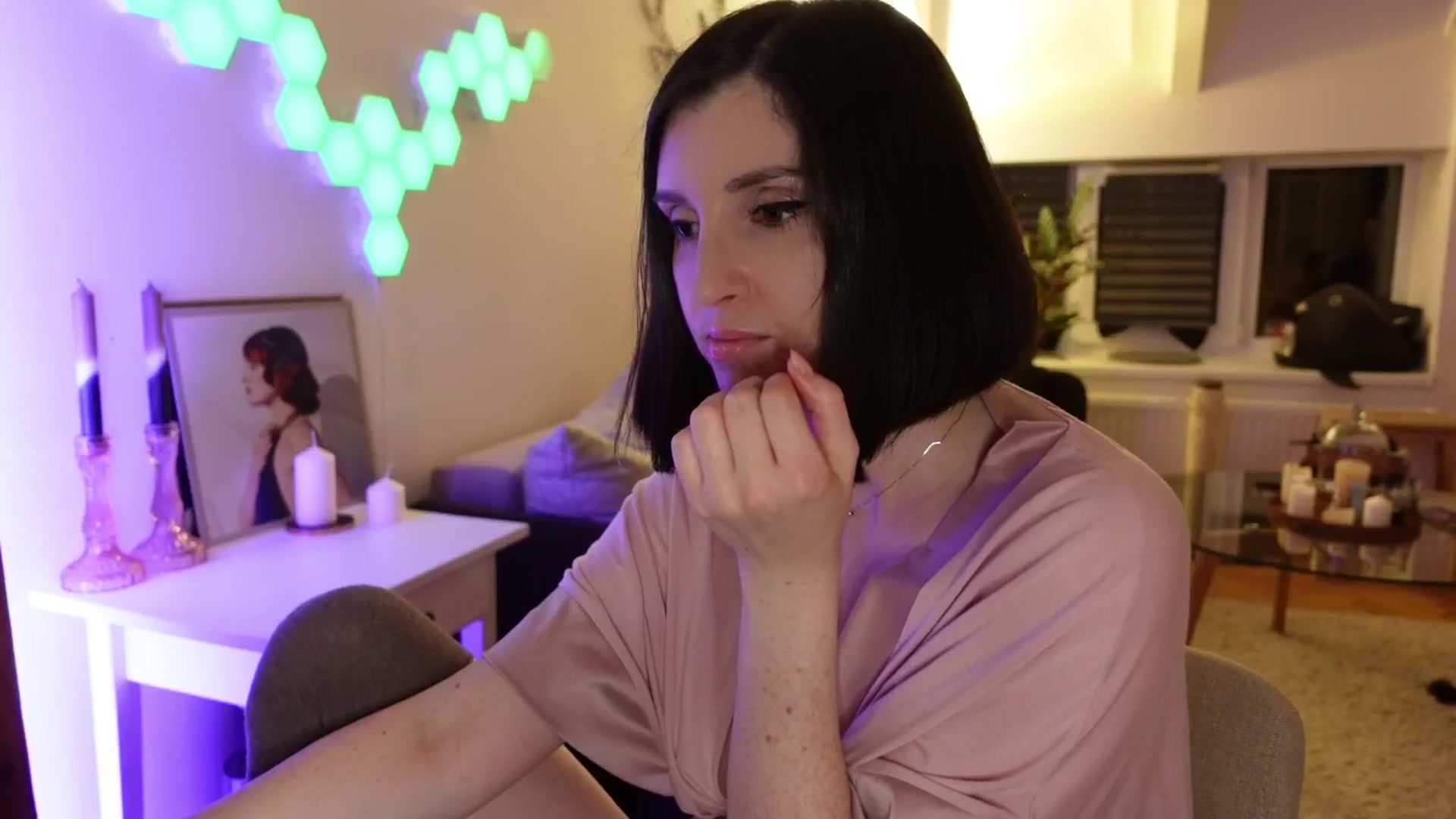 Gallery image thumbnail from Maddie's myfreecams stream on, 05/27/2024, 24:41 image 17 of 20