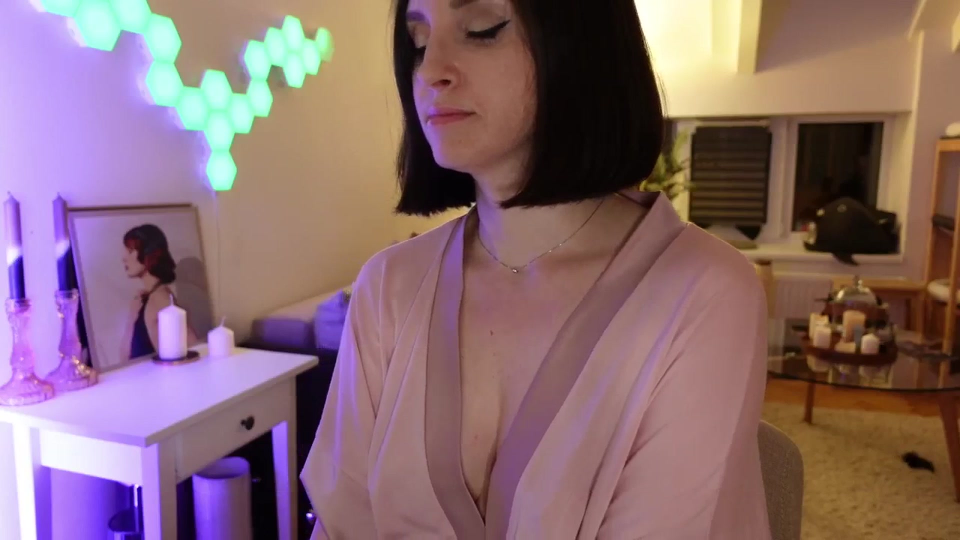 Gallery image thumbnail from Maddie's myfreecams stream on, 05/27/2024, 01:33 image 13 of 20