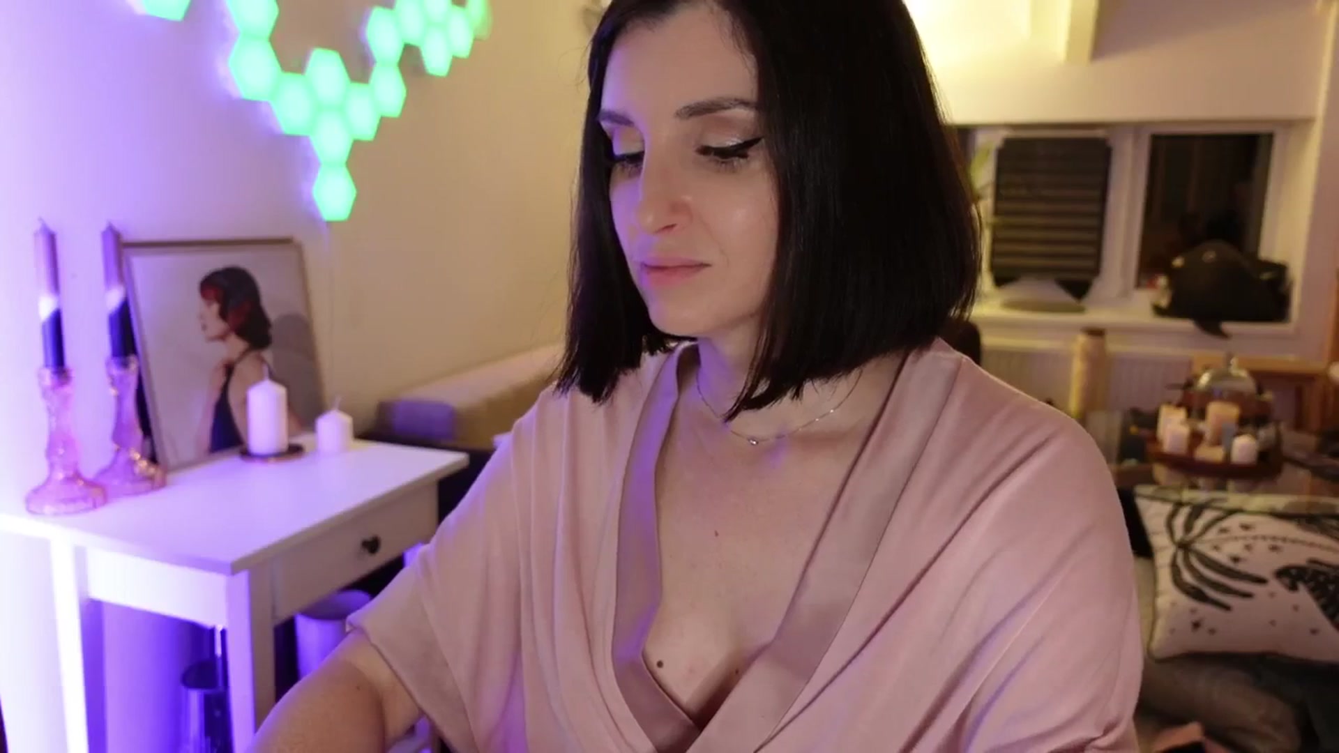 Gallery image thumbnail from Maddie's myfreecams stream on, 05/27/2024, 02:14 image 20 of 20