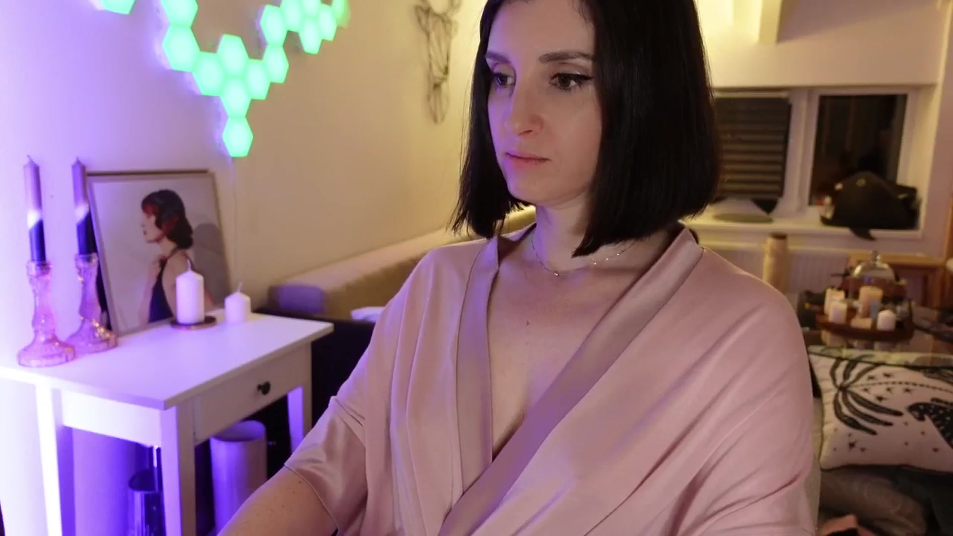 Gallery image thumbnail from Maddie's myfreecams stream on, 05/27/2024, 02:14 image 15 of 20