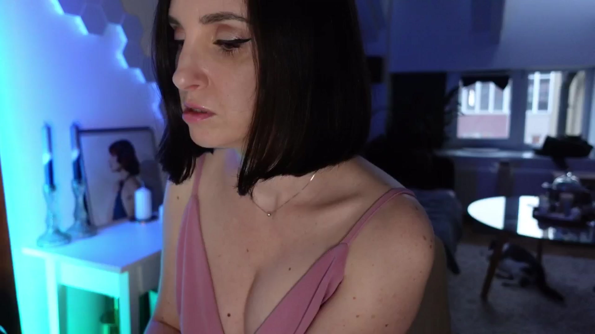 Gallery image thumbnail from Maddie's myfreecams stream on, 05/29/2024, 03:27 image 2 of 20