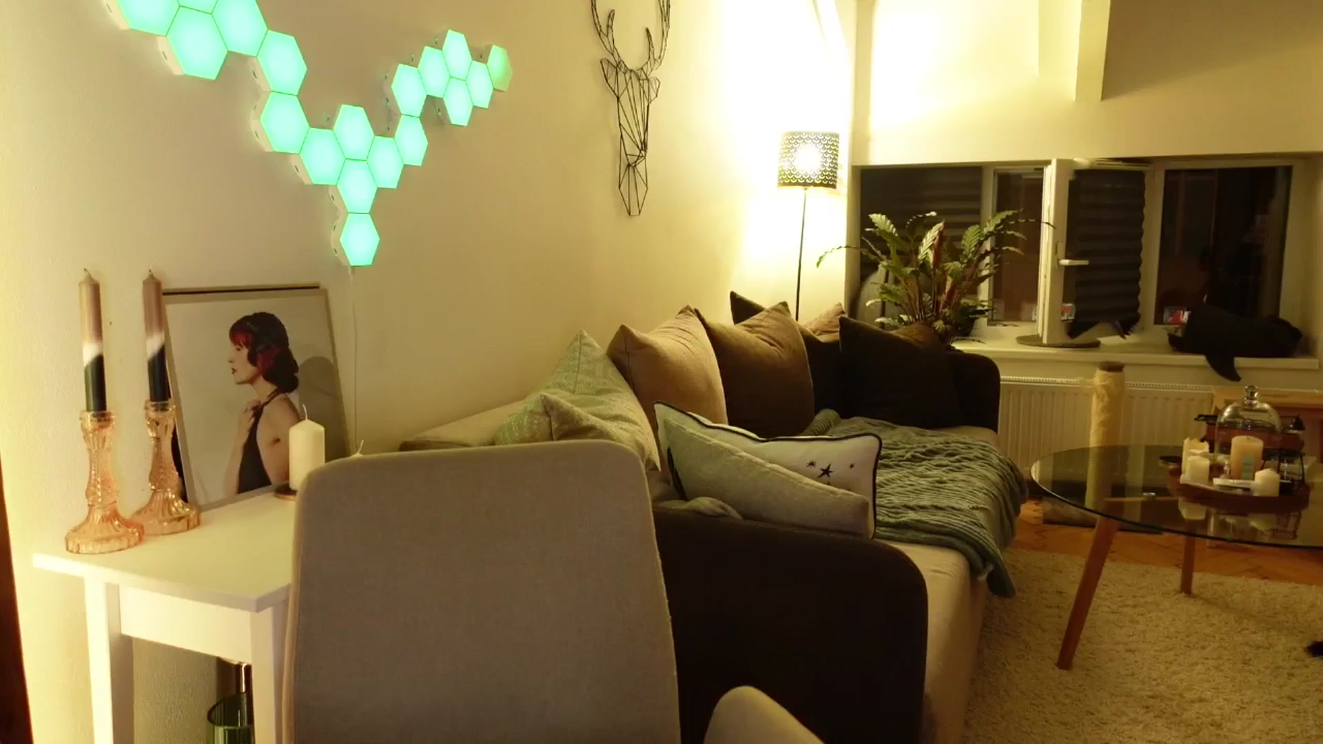 Gallery image thumbnail from Maddie's myfreecams stream on, 05/30/2024, 24:59 image 5 of 20