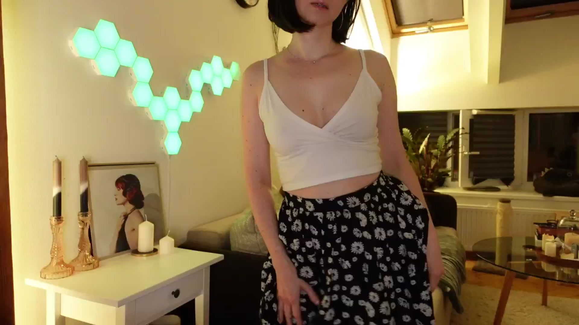 Gallery image thumbnail from Maddie's myfreecams stream on, 05/31/2024, 24:03 image 16 of 20